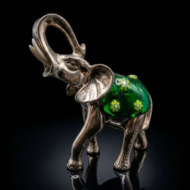 Sculpture, Elefante Elegante - 9 cm - Silverplated