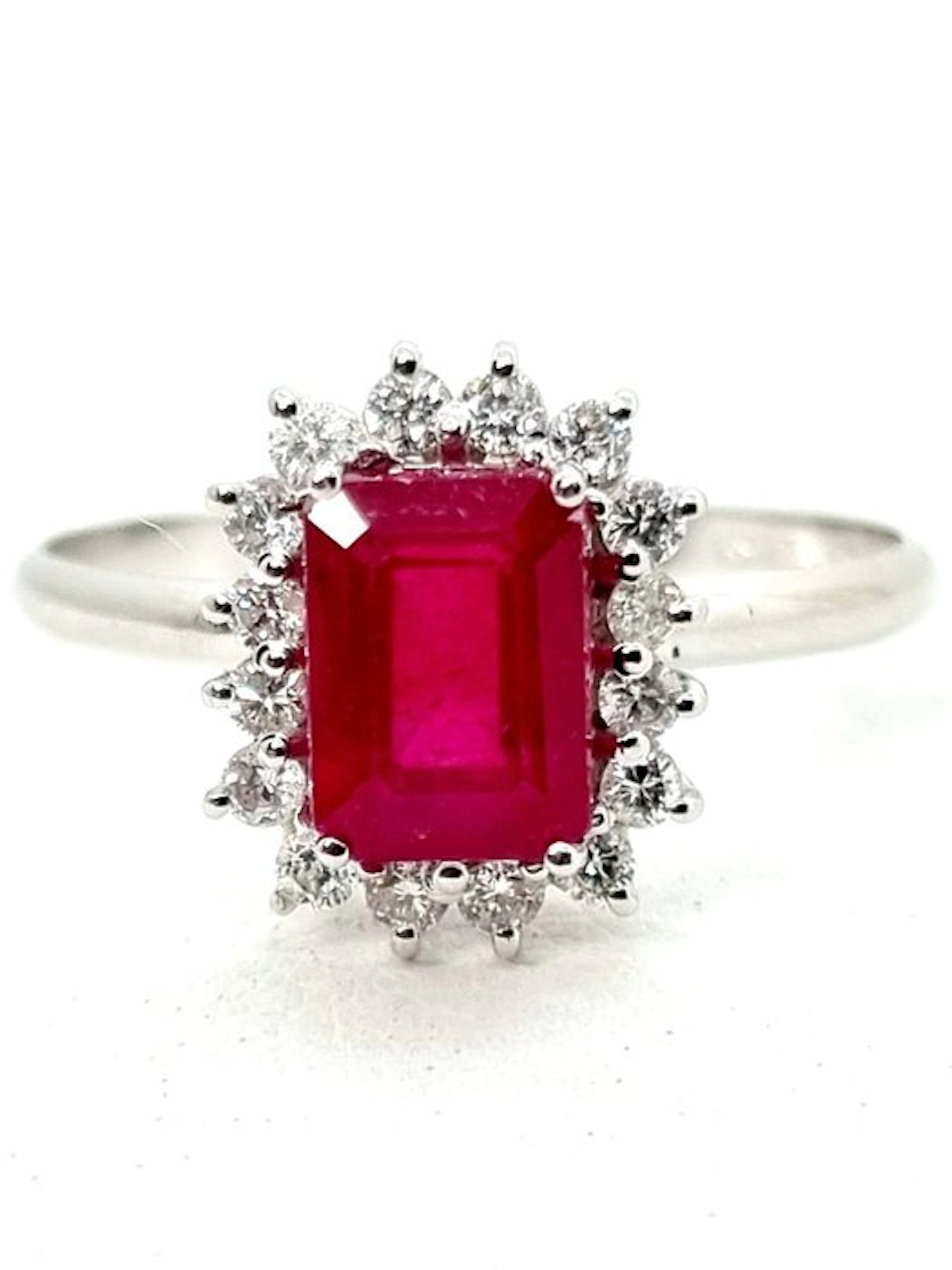Ring - 18 kt. White gold Ruby - Diamond
