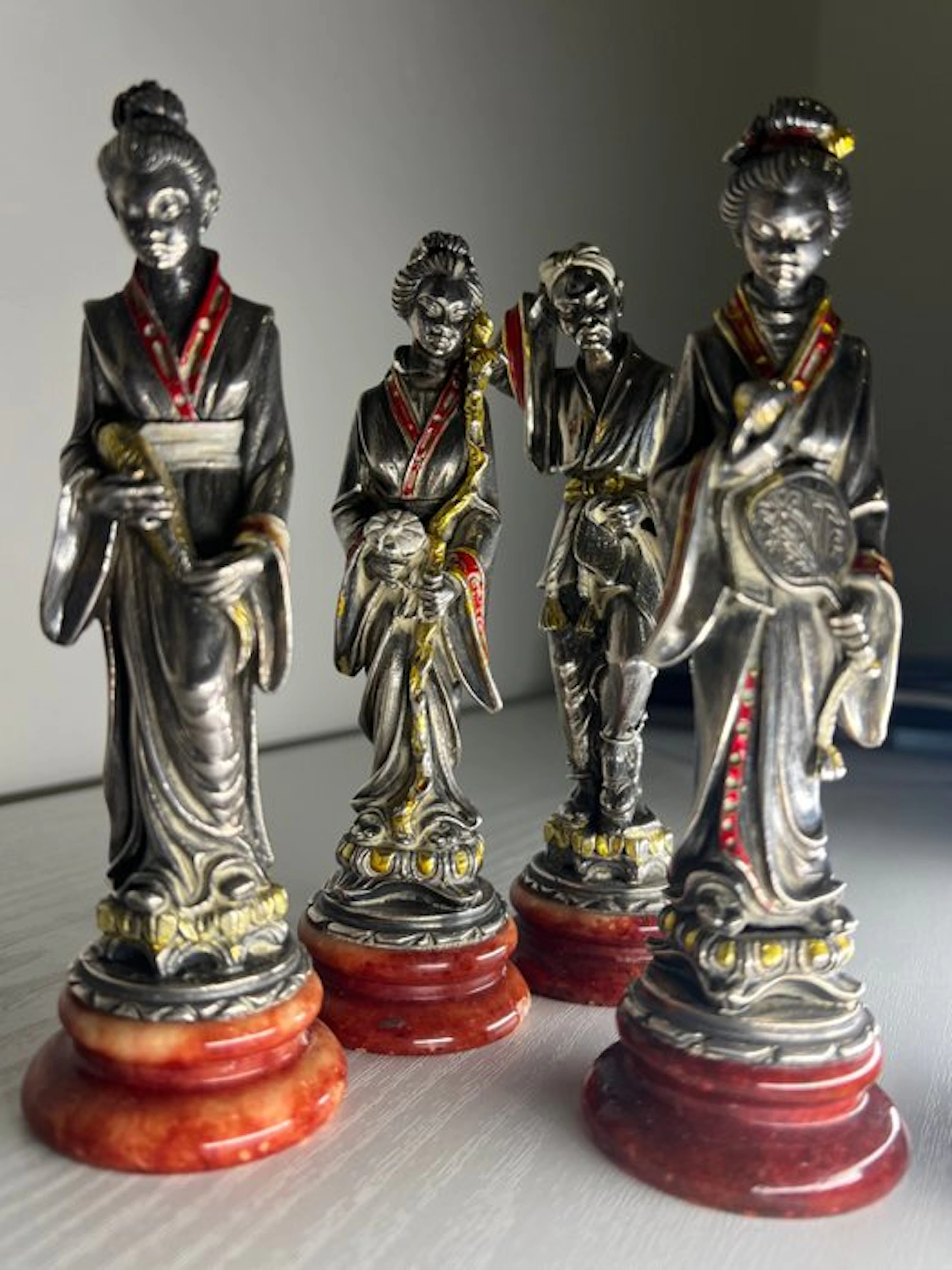 Arnaldo Giannelli - Statue