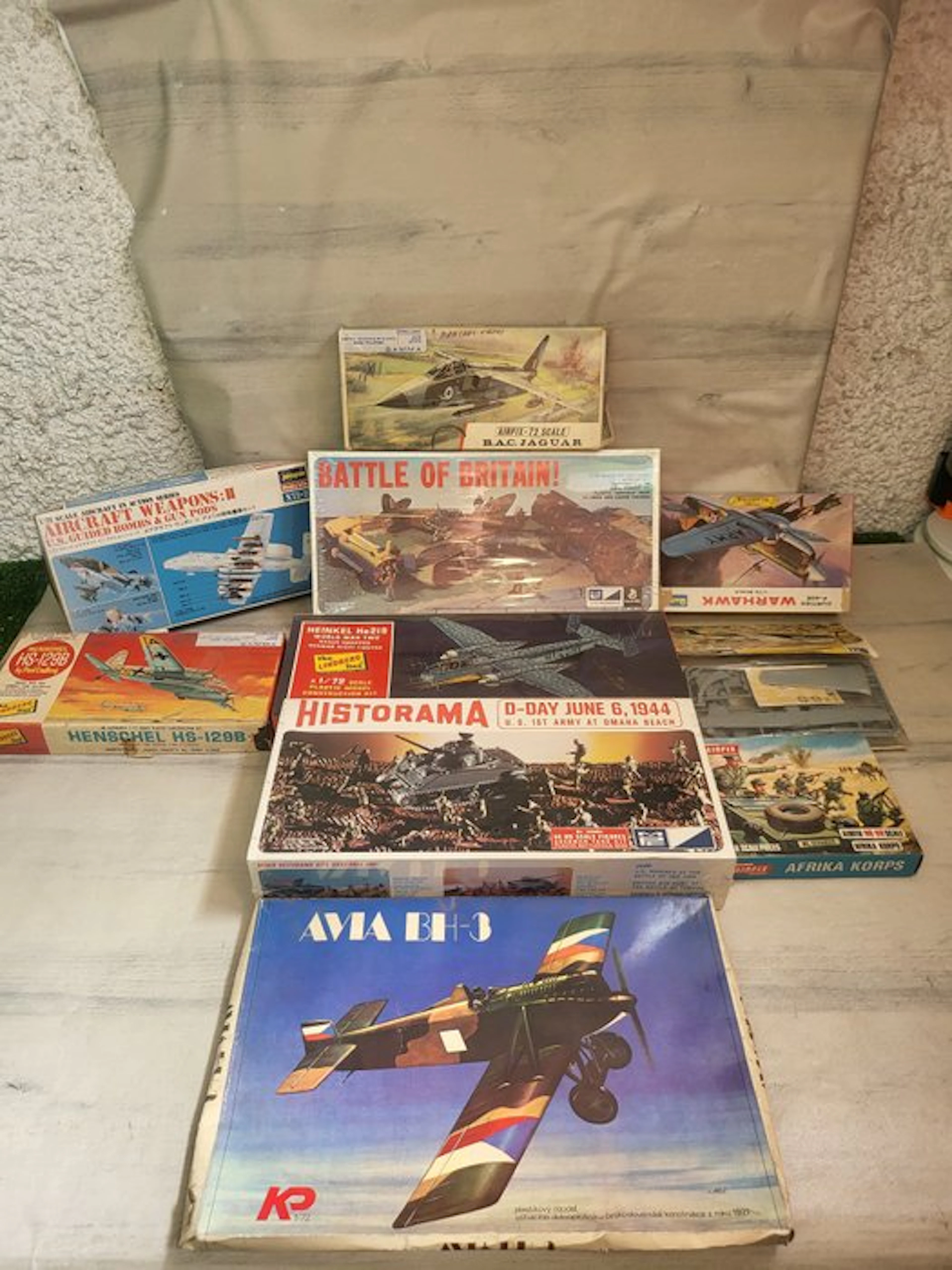 Airfix, Lindberg 1:72 - Model plane (8) - Modelli aeroplani e kit diorama