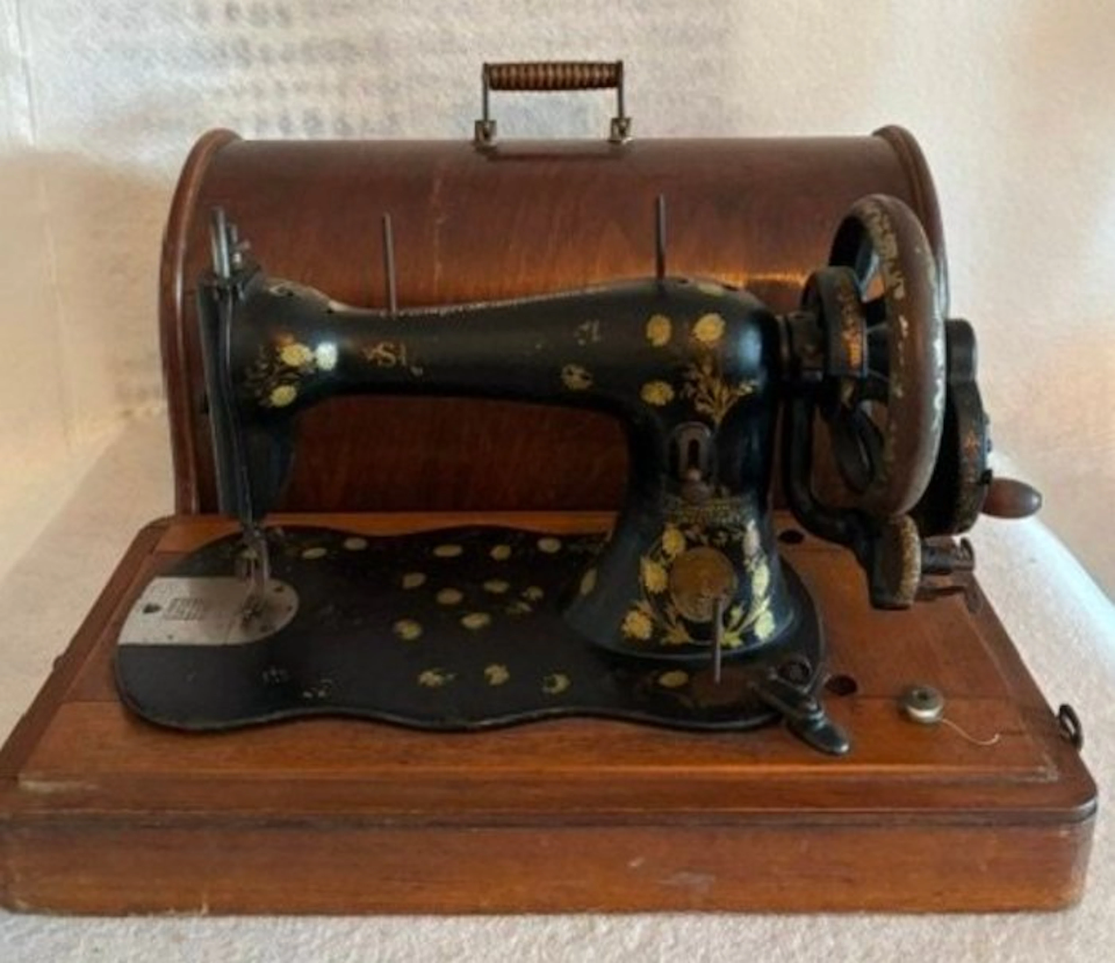 Singer Fiddlebas – Model 'Improved Family' Sewing machine - Cast iron