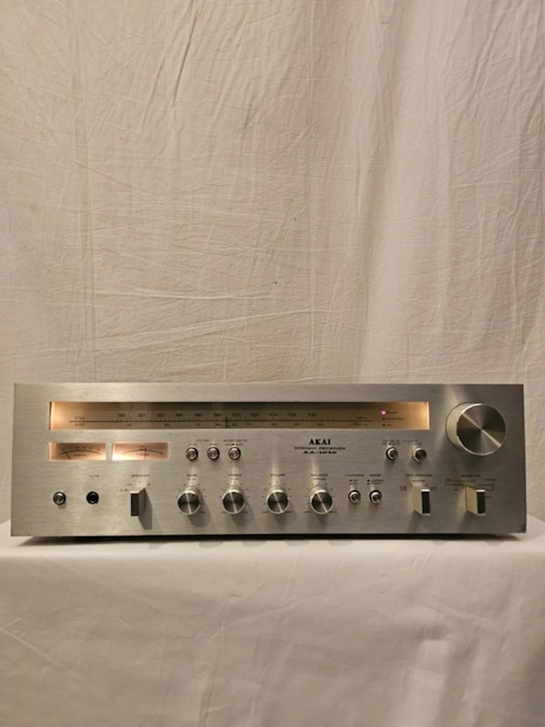Akai - AA-1040 Solid state stereo receiver