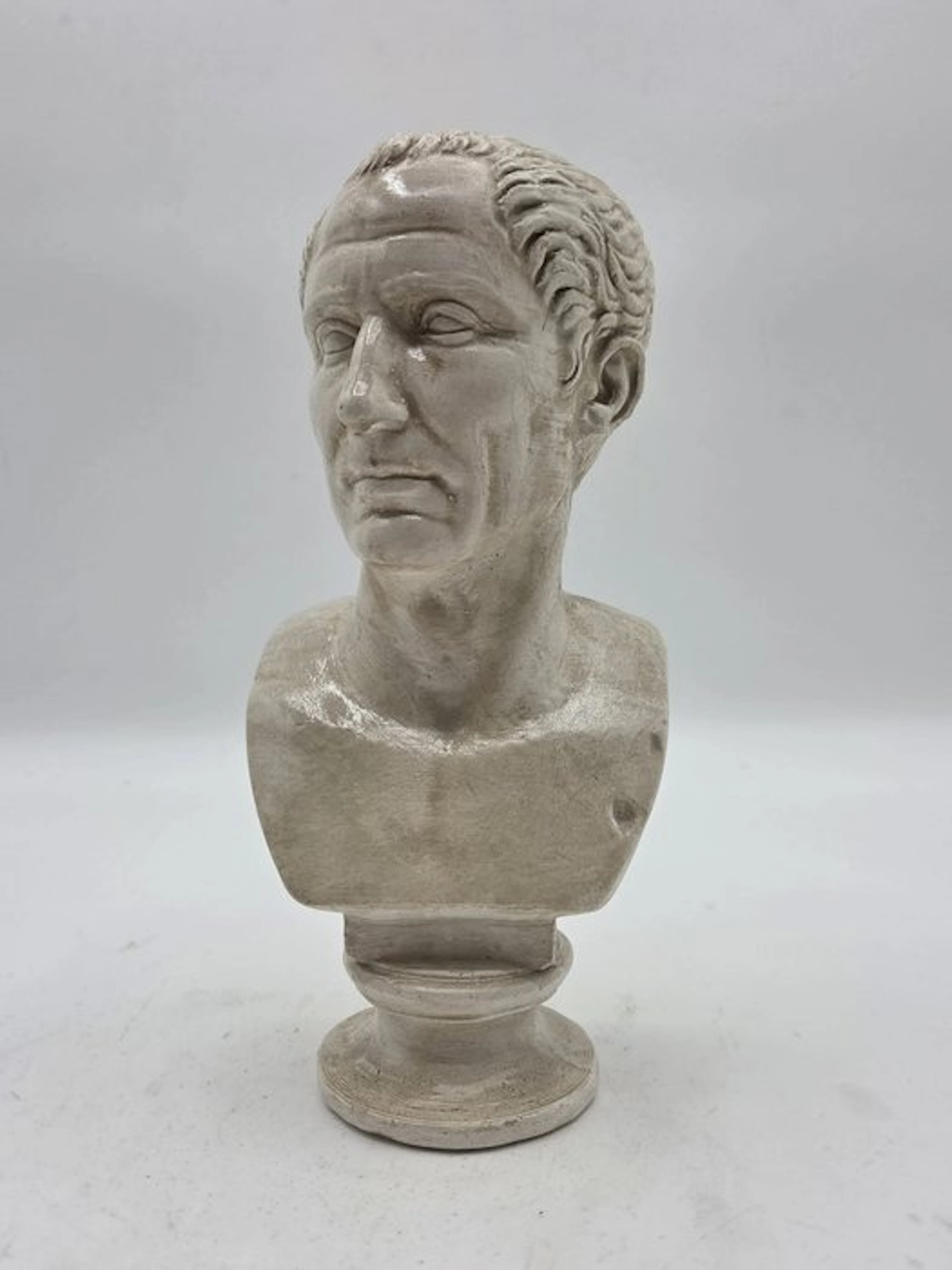 Sculpture, Busto di Giulio Cesare - 30 cm - marble powder