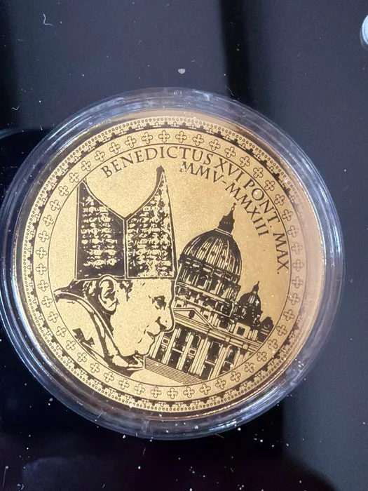 World. Gold bar 2022 Papst Benedikt, 1/200 Oz(.999) mit CoA (No reserve price)