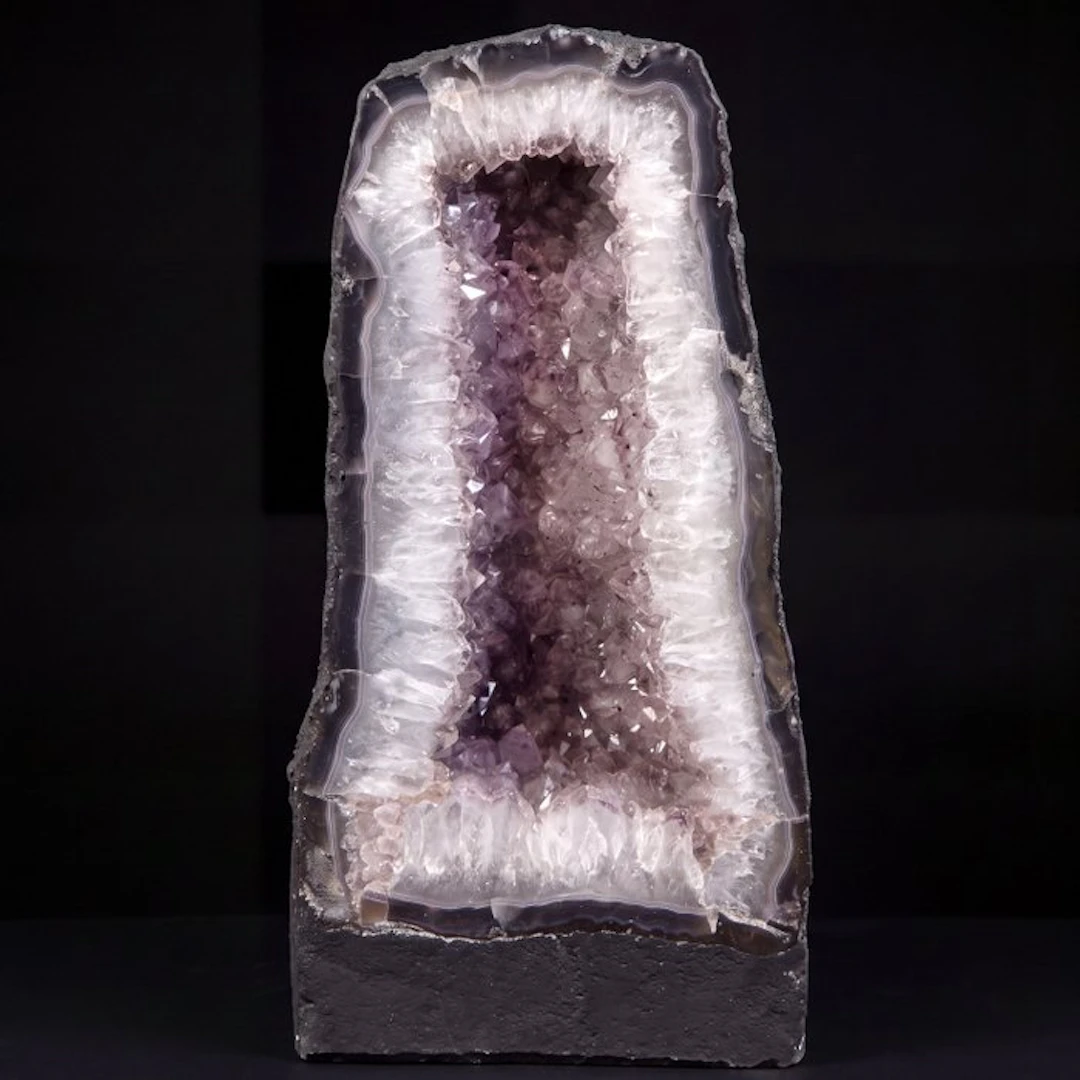 Amethyst - Geode - 33x16x12 cm- 7.9 kg