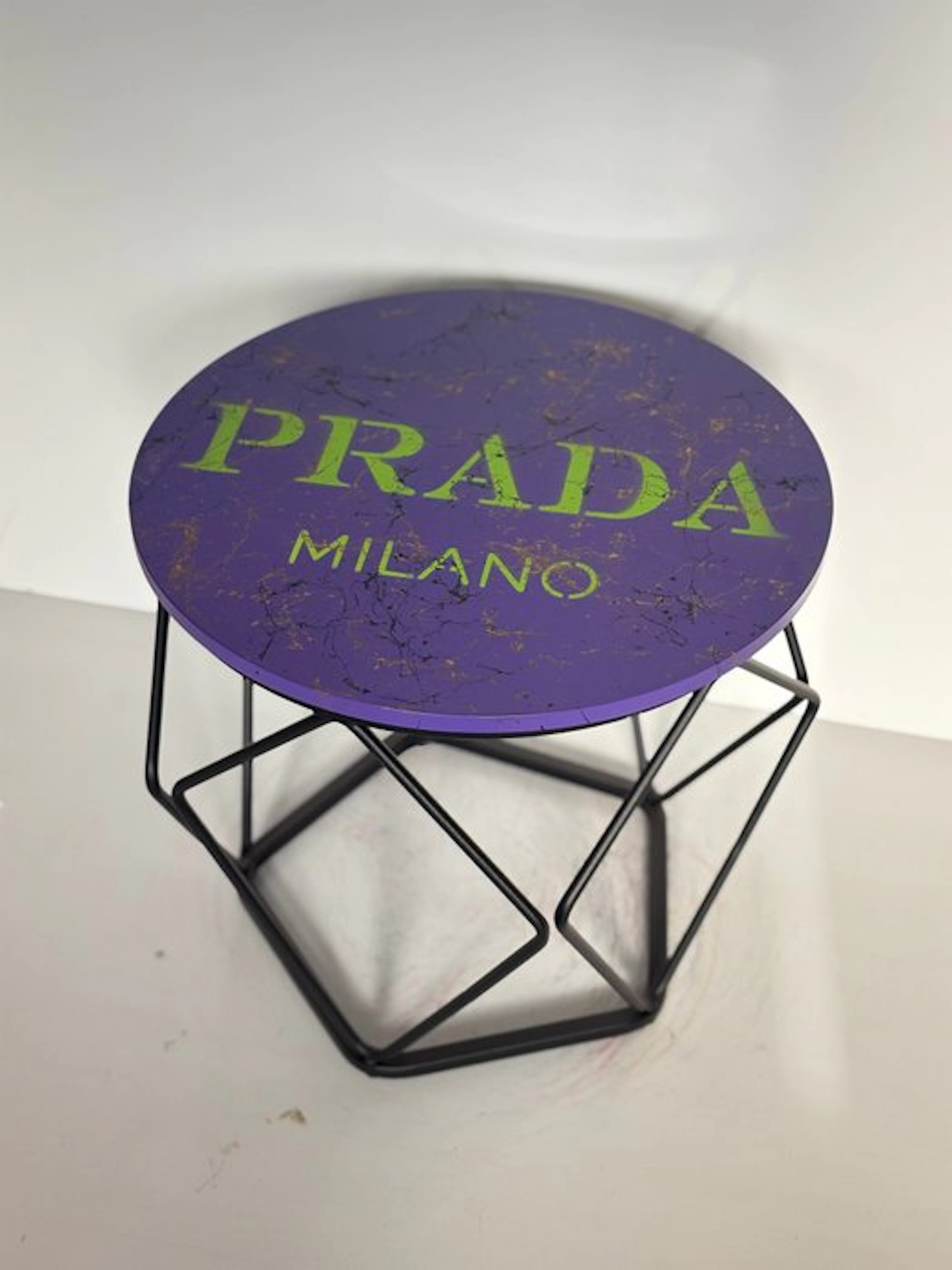 Rob VanMore - Tea-Time by Prada Table - ø40cm