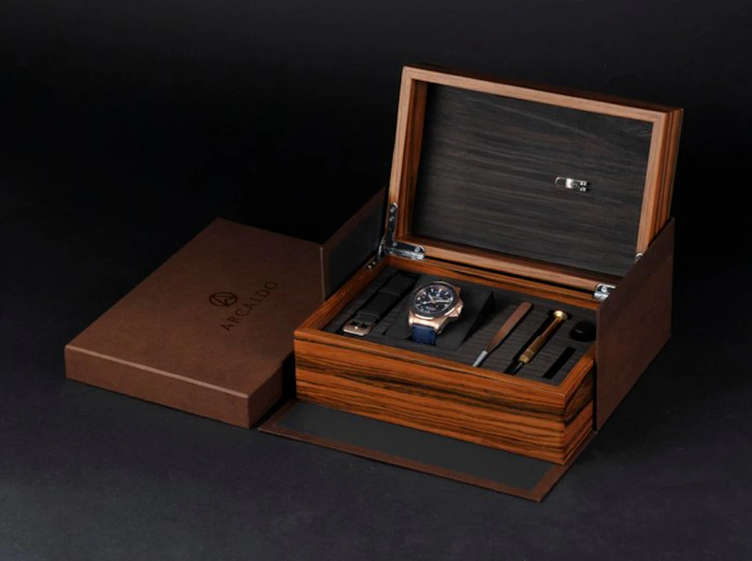 ARCAIDO - Primo Bronze GMT - Swiss Made - Sellita SW330...