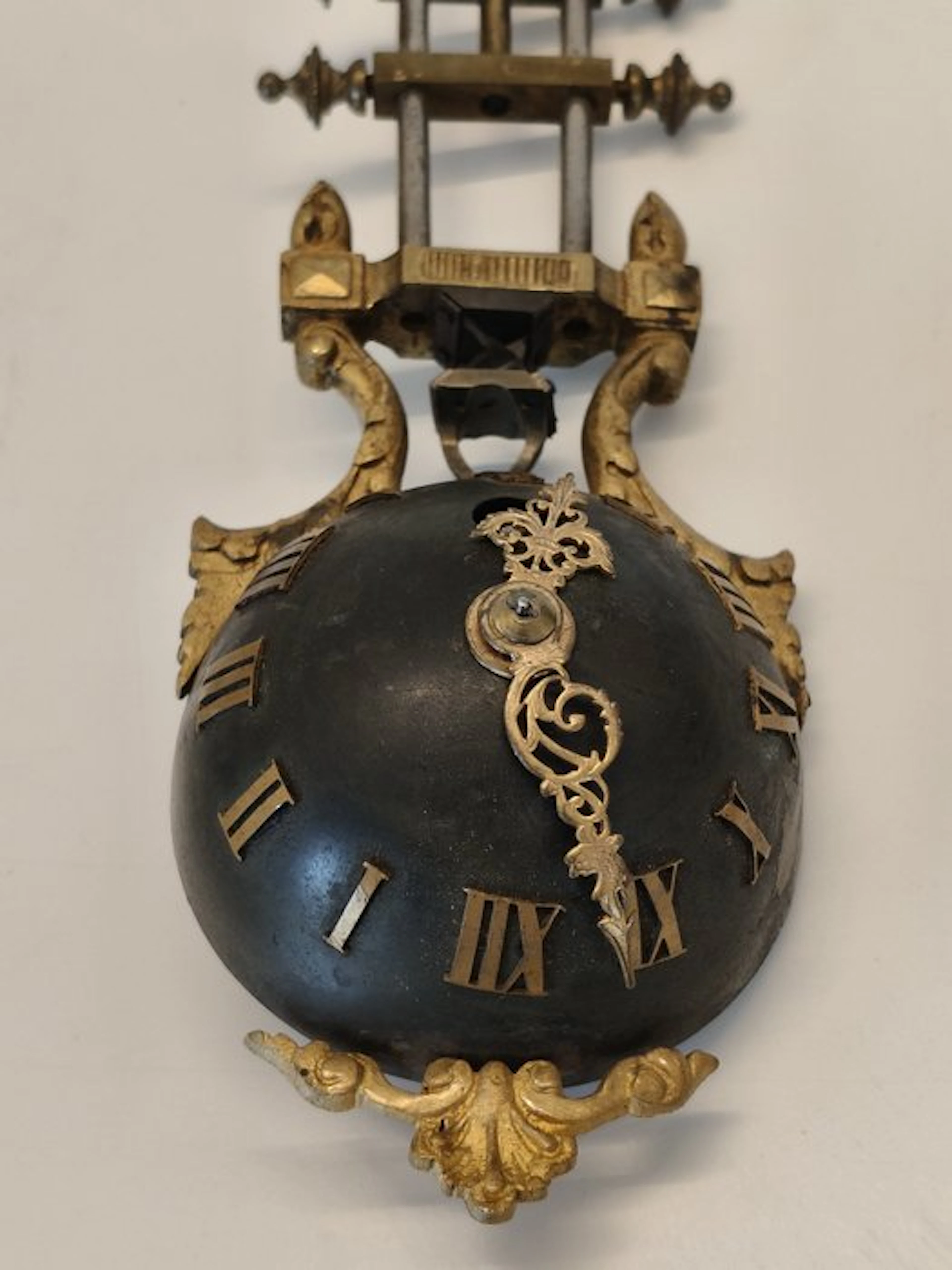 Mantel clock - Metal - 1850-1900