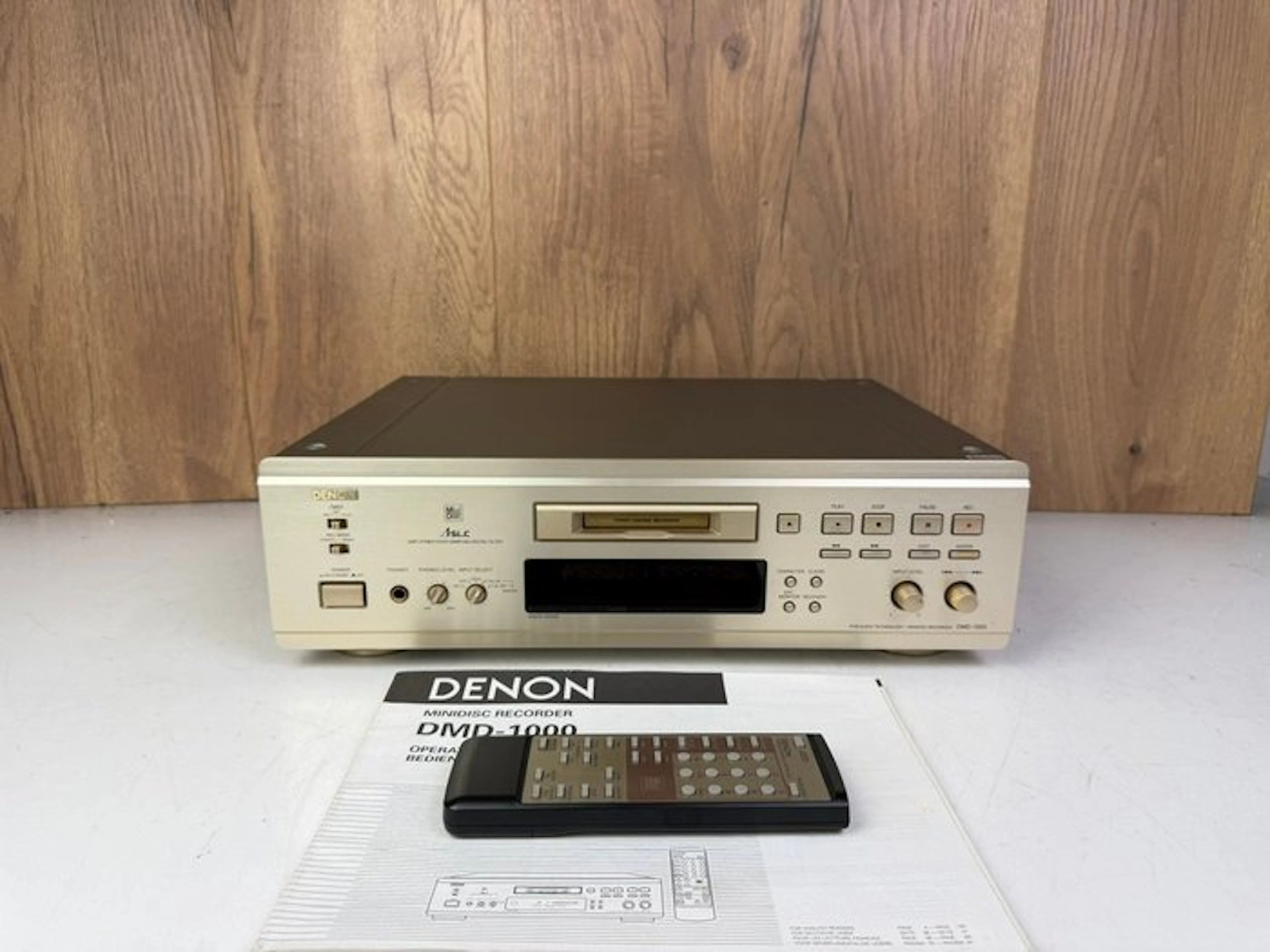 Denon - DMD-1000 Minidisc deck