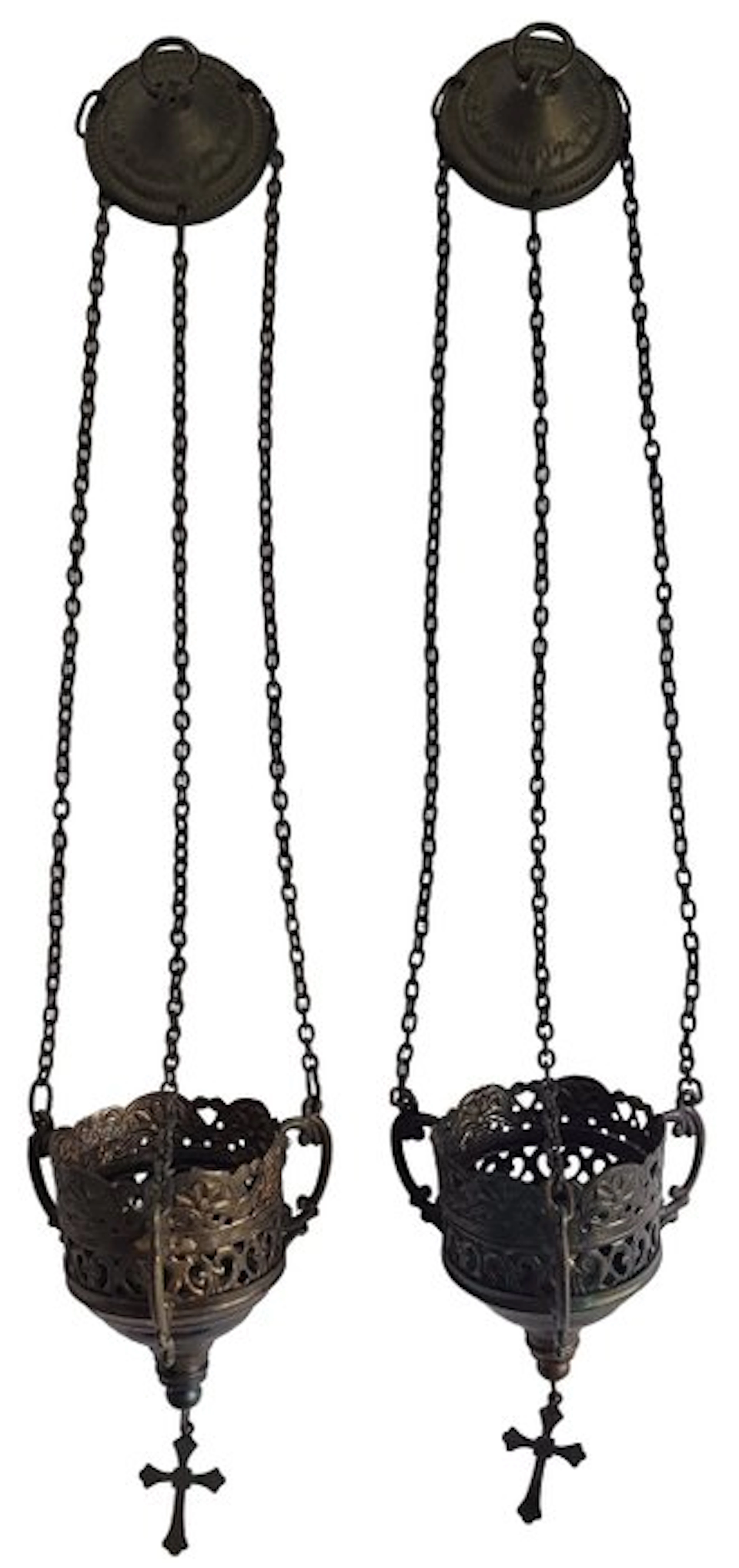 Sanctuary lamp (2) - Sanctuary lamps. - Patinated brass or bronze.