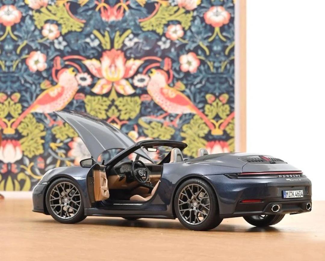 Norev 1:18 - Model car - Porsche 911 Carrera Cabriolet...