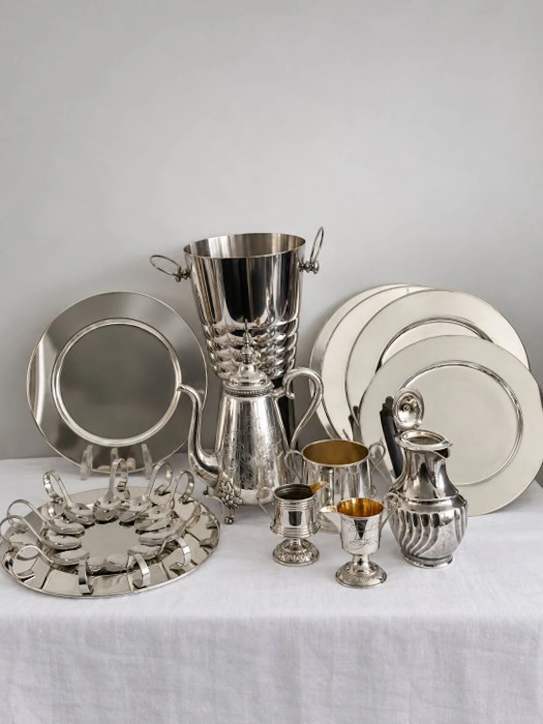 Table service (23) - Silverplated - with an antique teapot