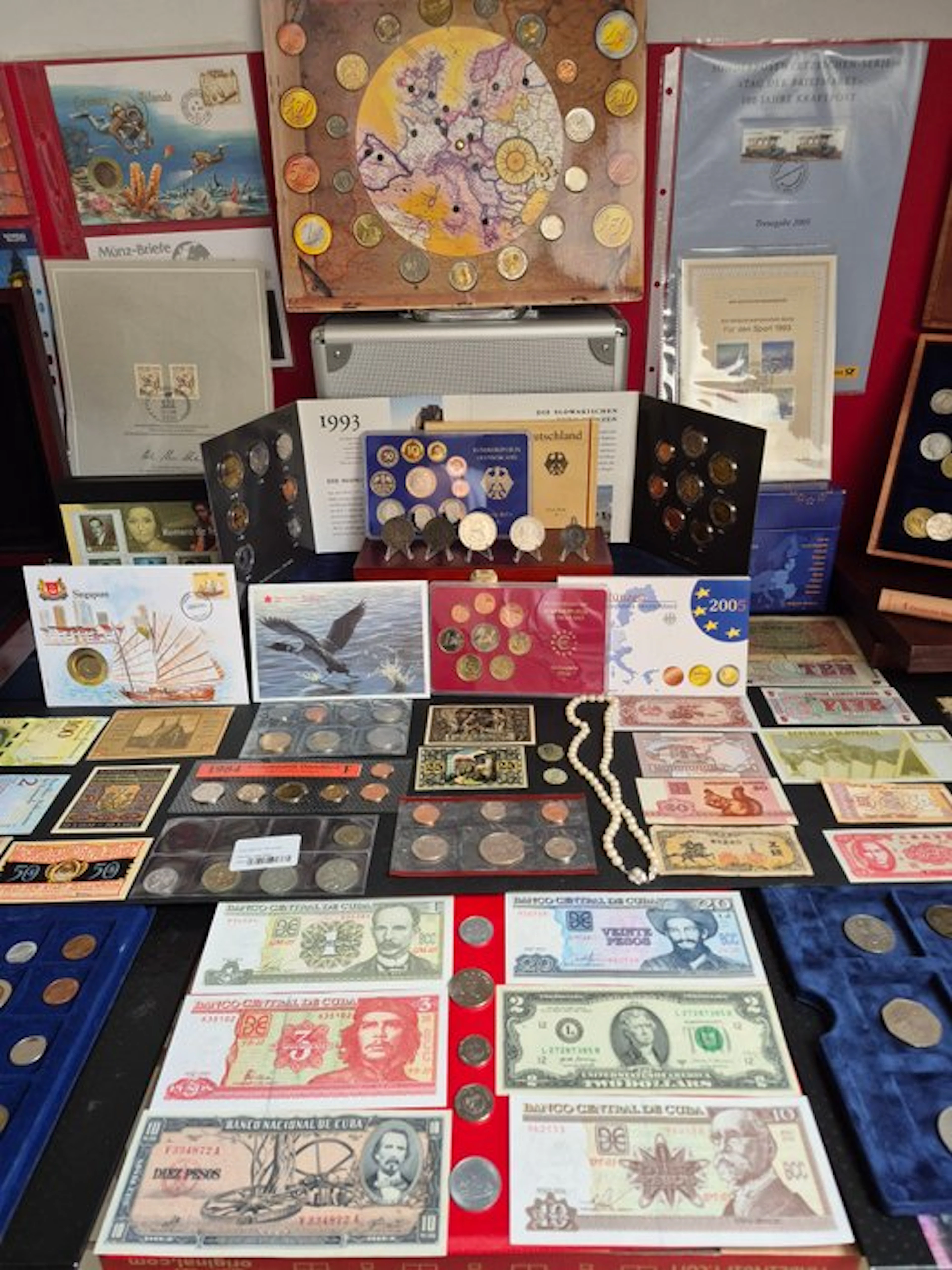World. Large World Numismatic Collection – Coins