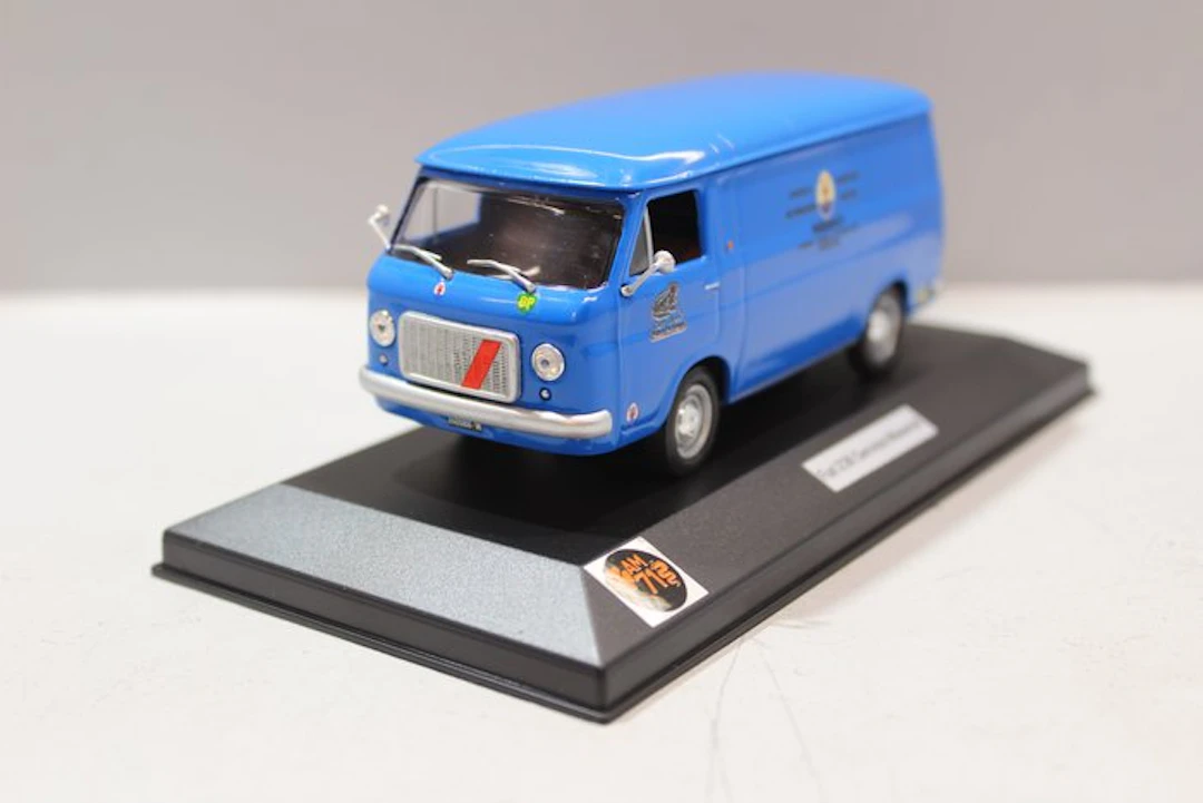 AM.71 1:43 - Model car - Fiat 238 servizio Maserati 1/43. - Artisanal model