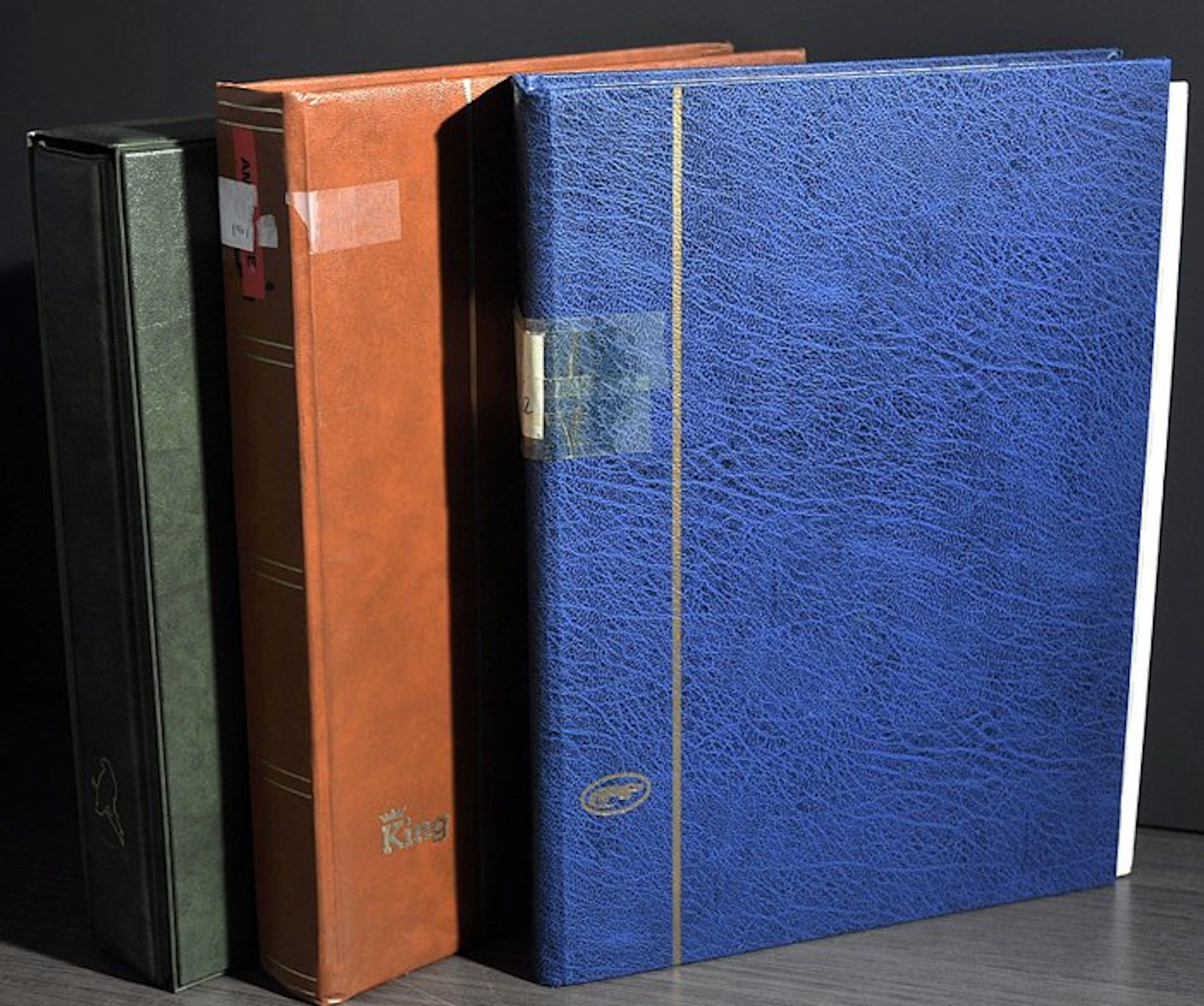 USA - Miscellaneous lot in several stock books and an...