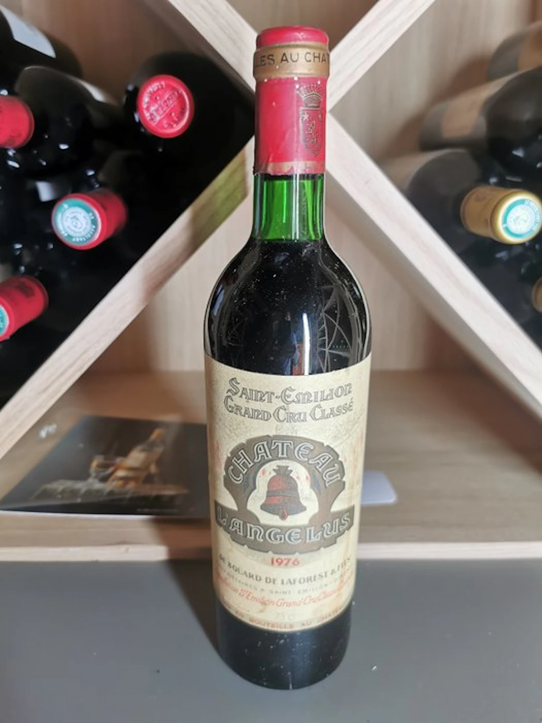 1976 Chateau l'Angélus - Saint-Émilion Grand Cru Classé - 1 Bottle (0.75L)