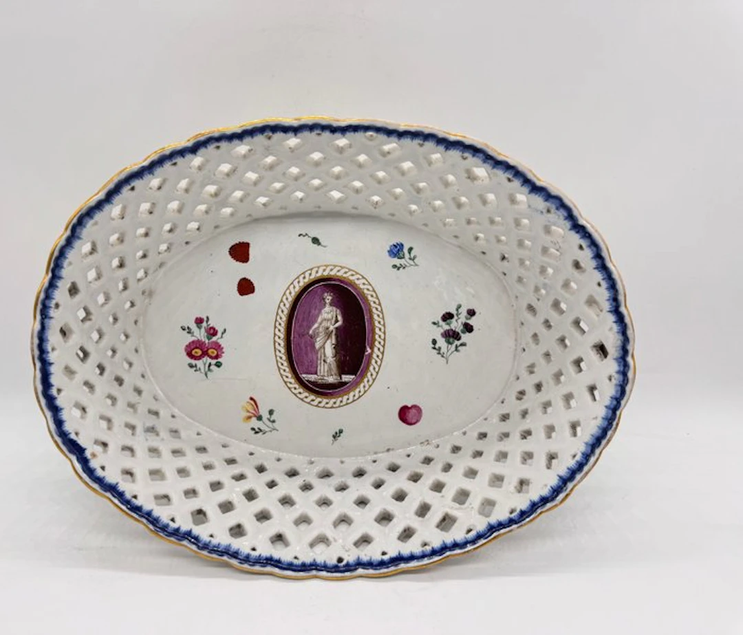 Doccia Ginori - Centrepiece - Porcelain - Reticulated - VERY RARE