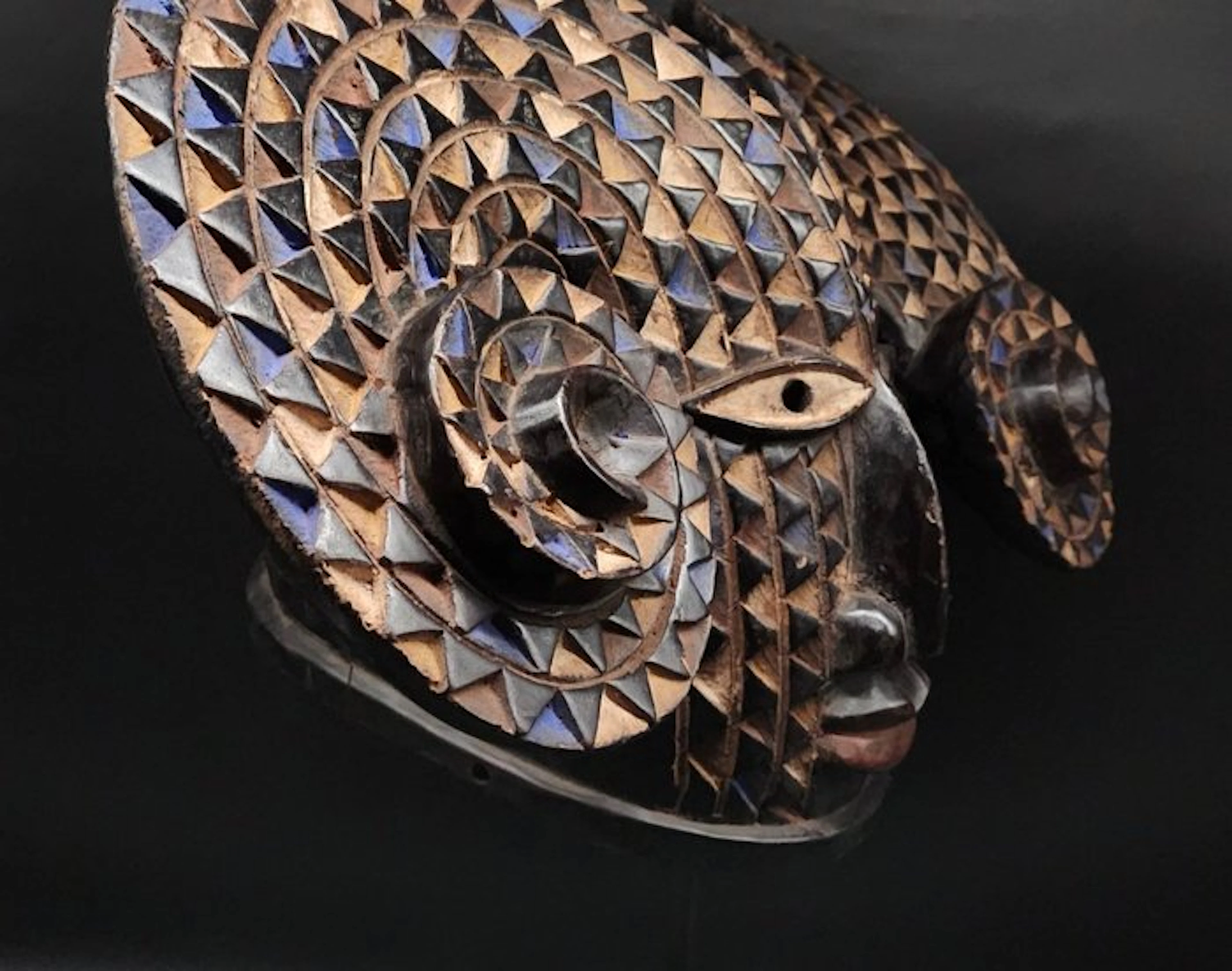 helmet - Yoruba - Nigeria (No reserve price)
