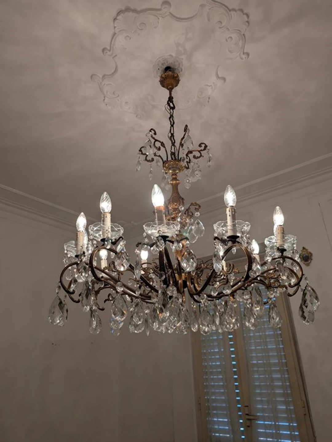 Chandelier - Crystal - Gigantic Baroque