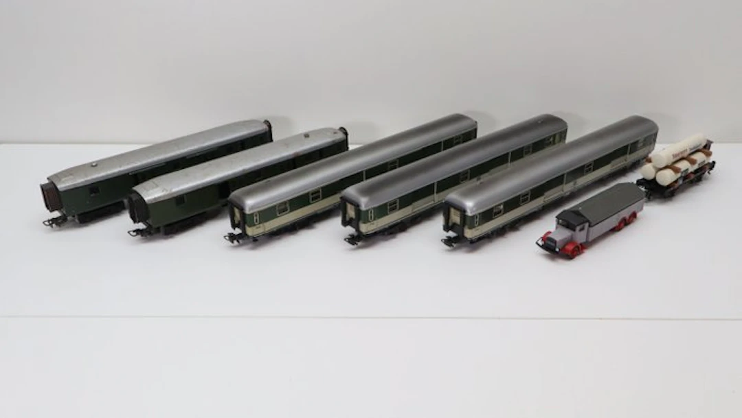 Märklin H0 - Model train passenger carriage set (7) - Marklin H0 set of wagons