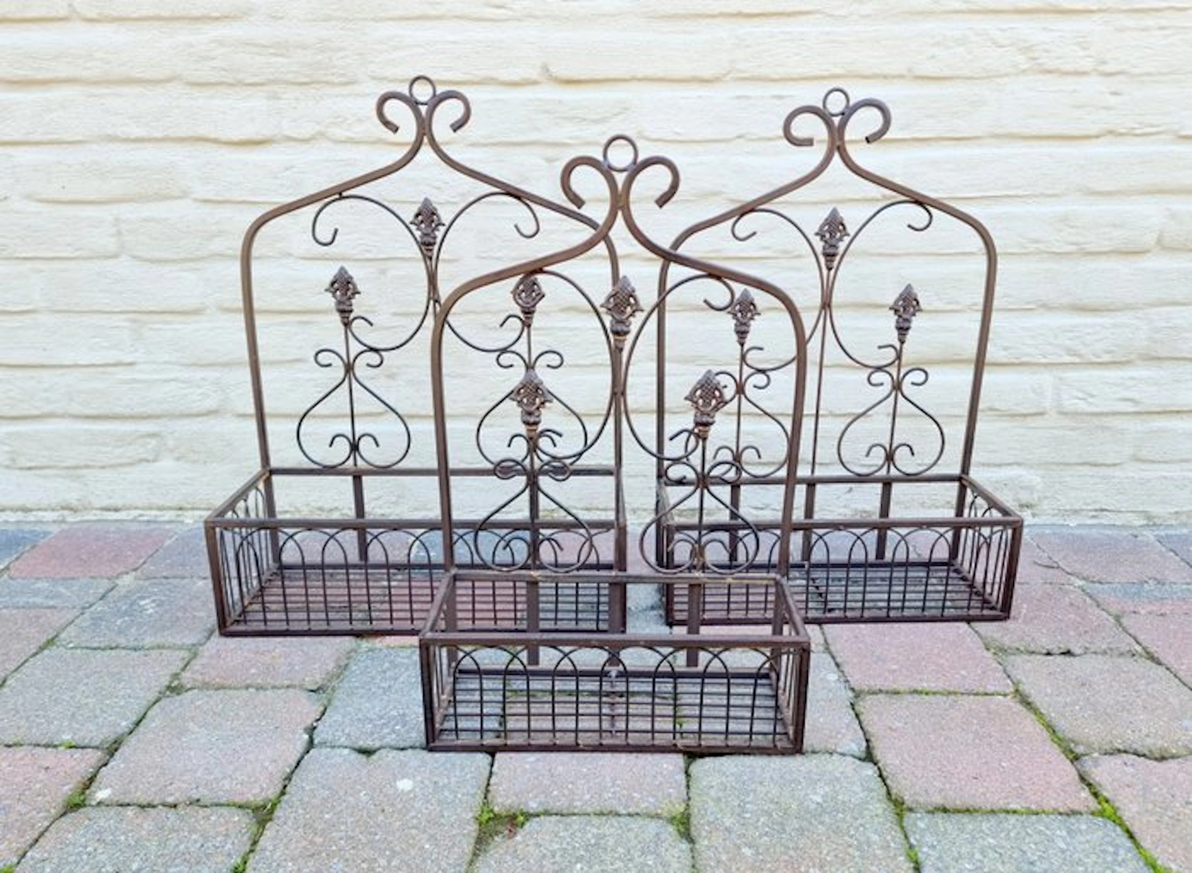 Rack (3) - Iron - wall rack