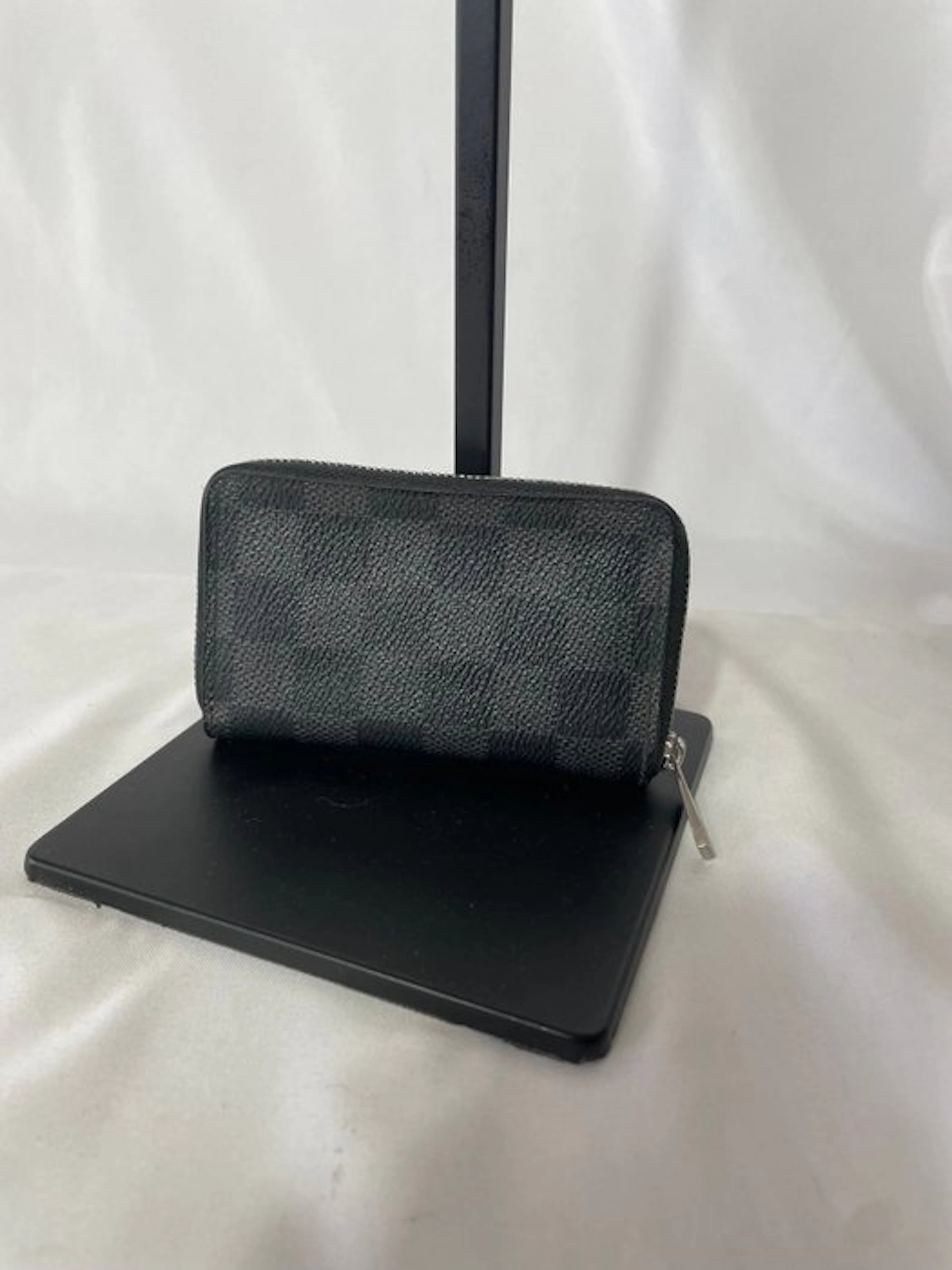 Louis Vuitton - Wallet