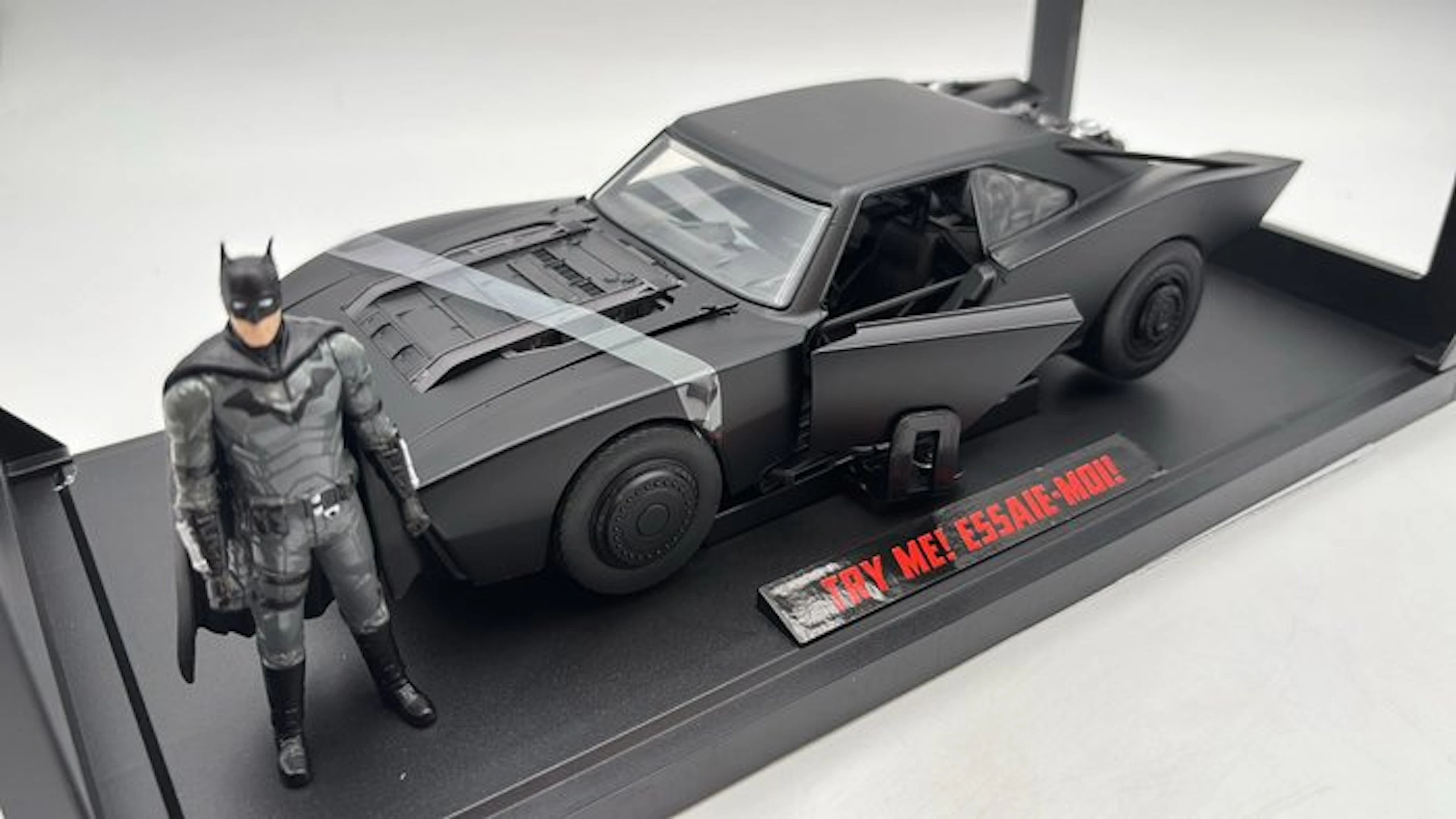 Jada Toys 1:18 - Model car - Batman e Batmobile 2022 The Batman - (cod.F25)