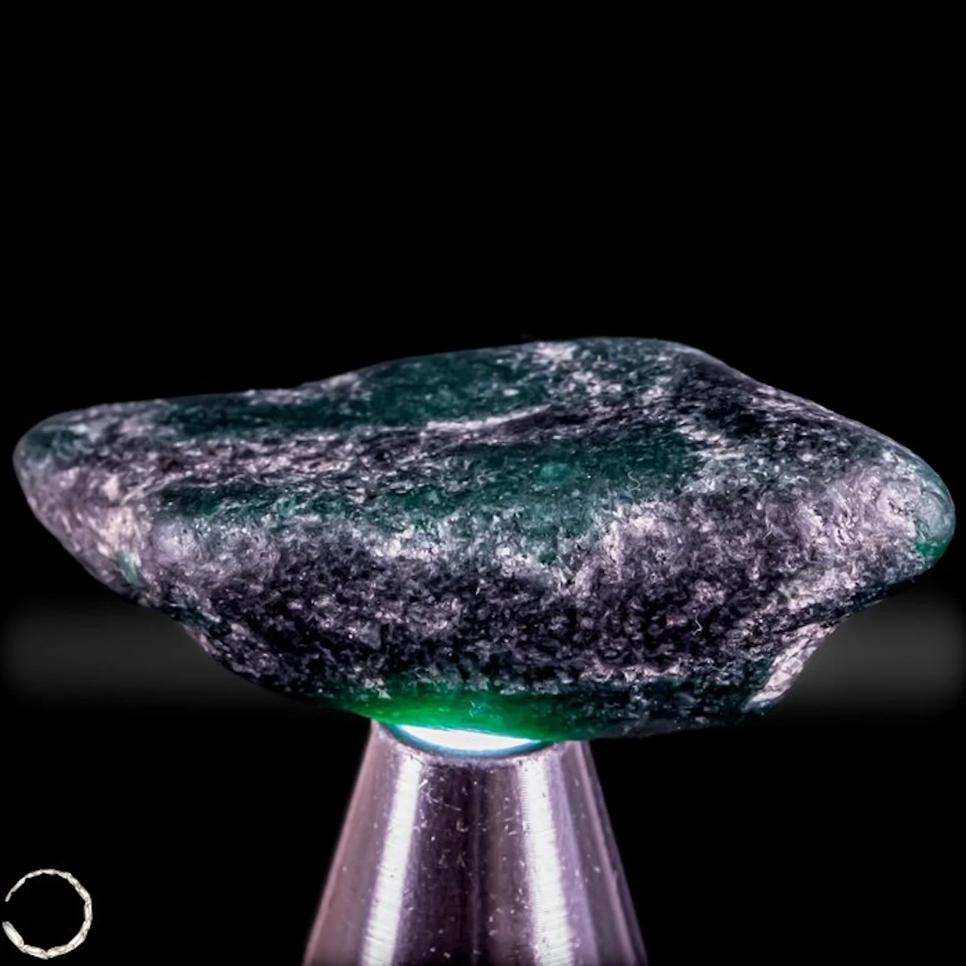 Natural emerald rough crystal with exceptional color...