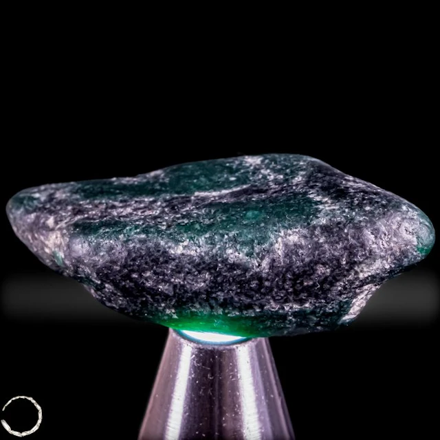 Natural emerald rough crystal with exceptional color...