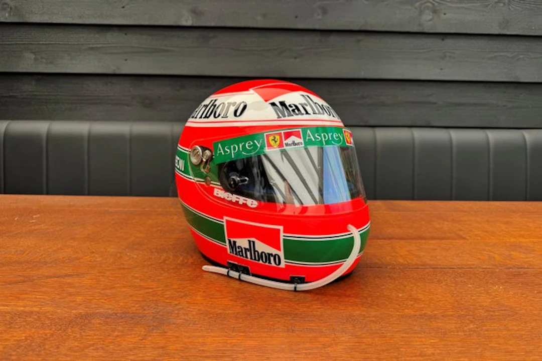 Ferrari - Eddie Irvine - 1997 - Replica helmet