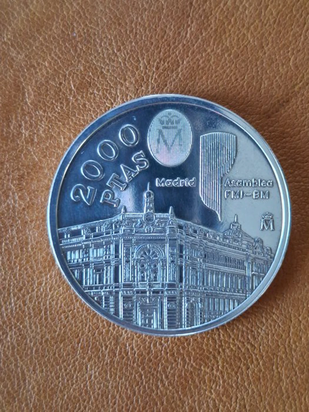 Spain. 2000 Pesetas 1994 (No reserve price)
