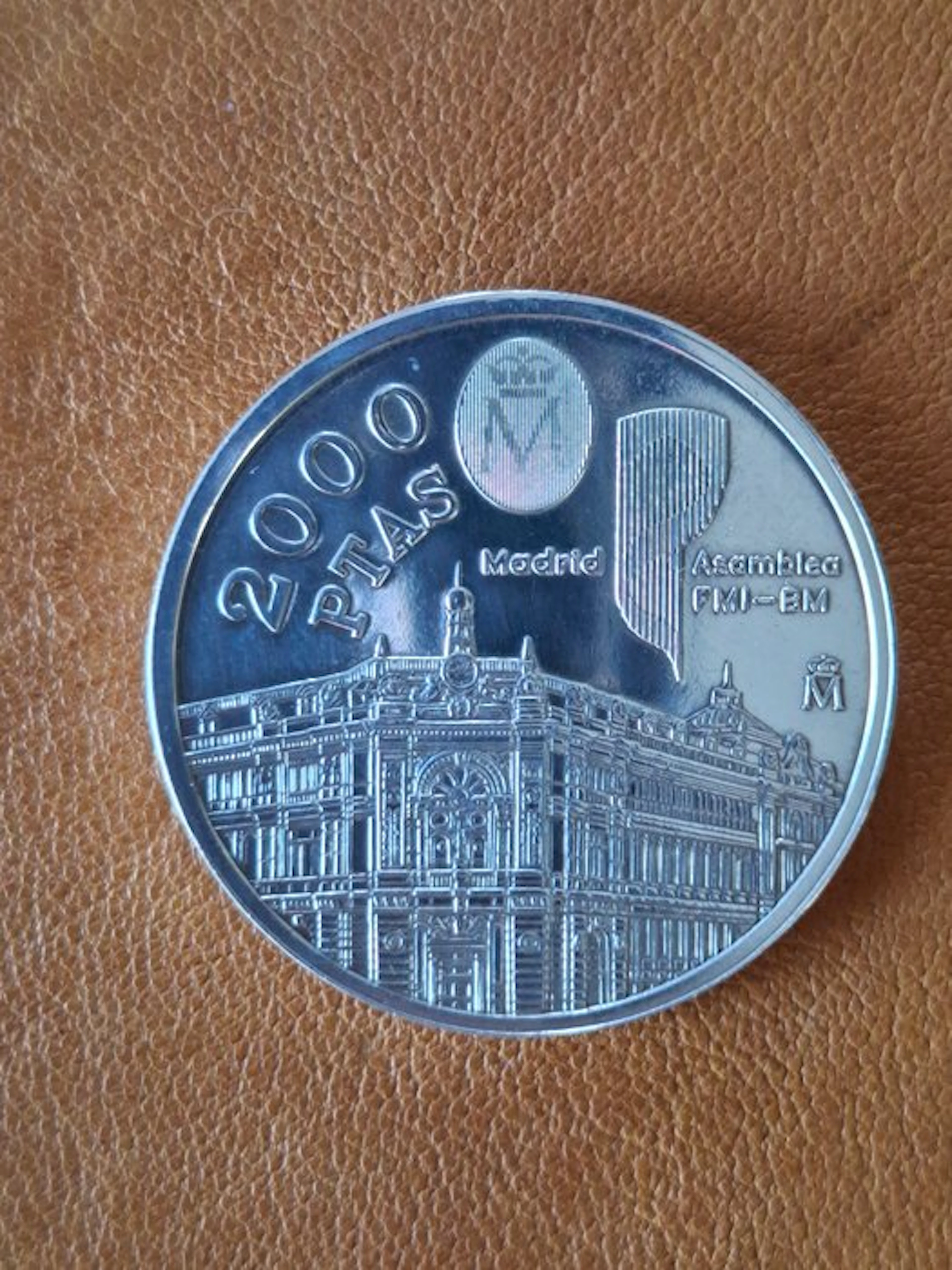 Spain. 2000 Pesetas 1994 (No reserve price)