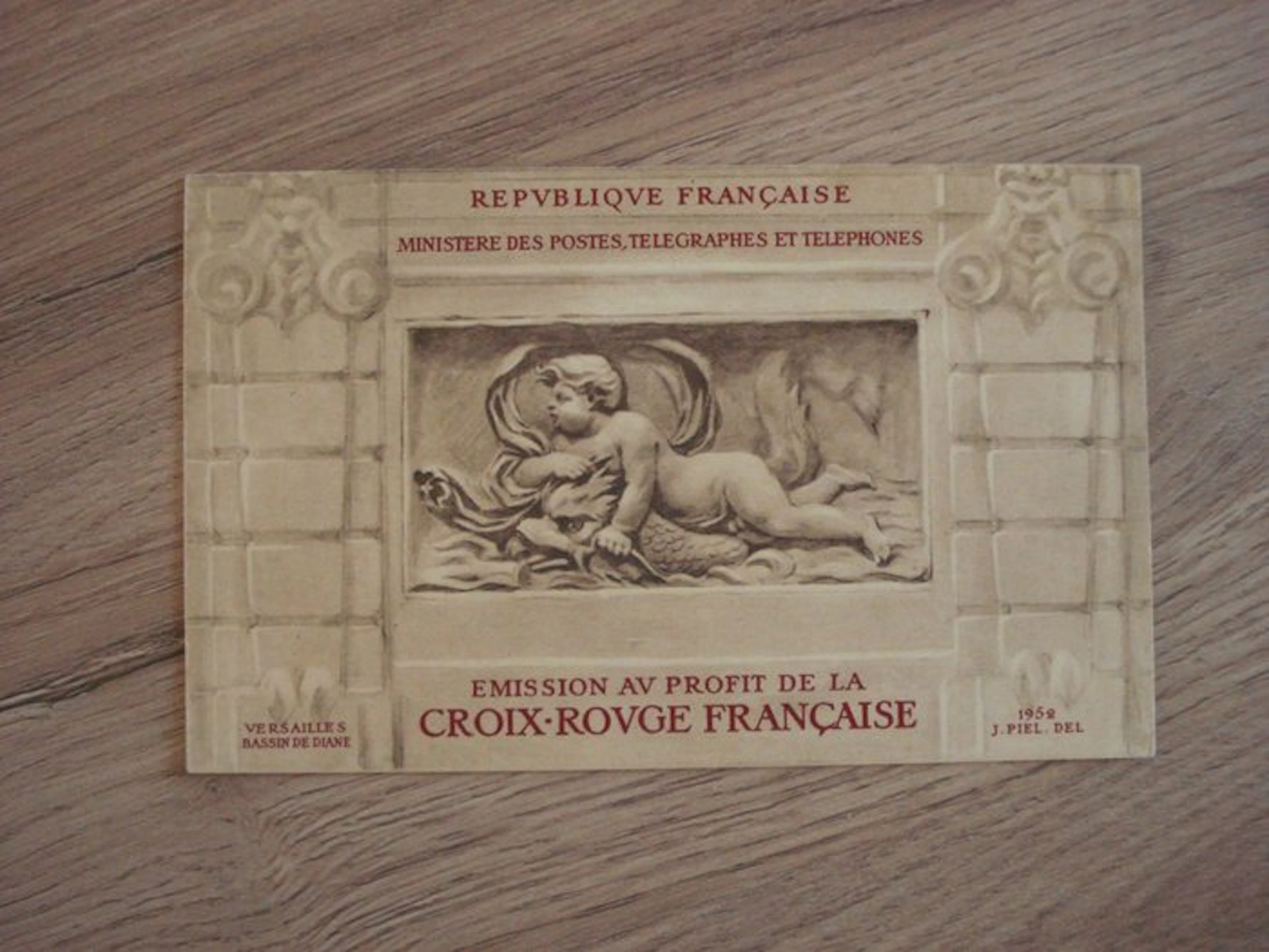 France 1952/2001 - Notebooks "Red Cross" collection in Safe album