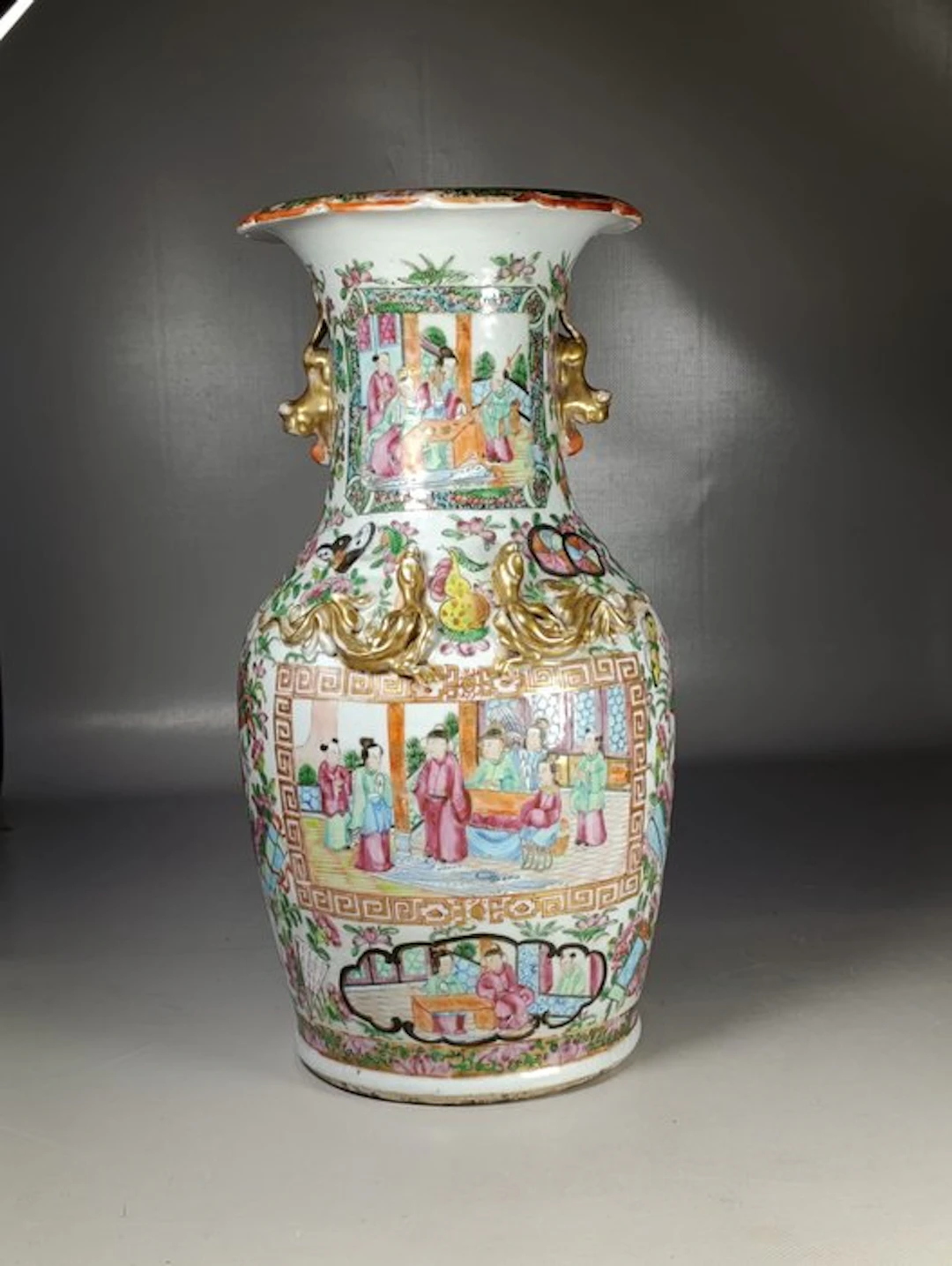Vase - Porcelain - China - Qing Dynasty (1644-1911)