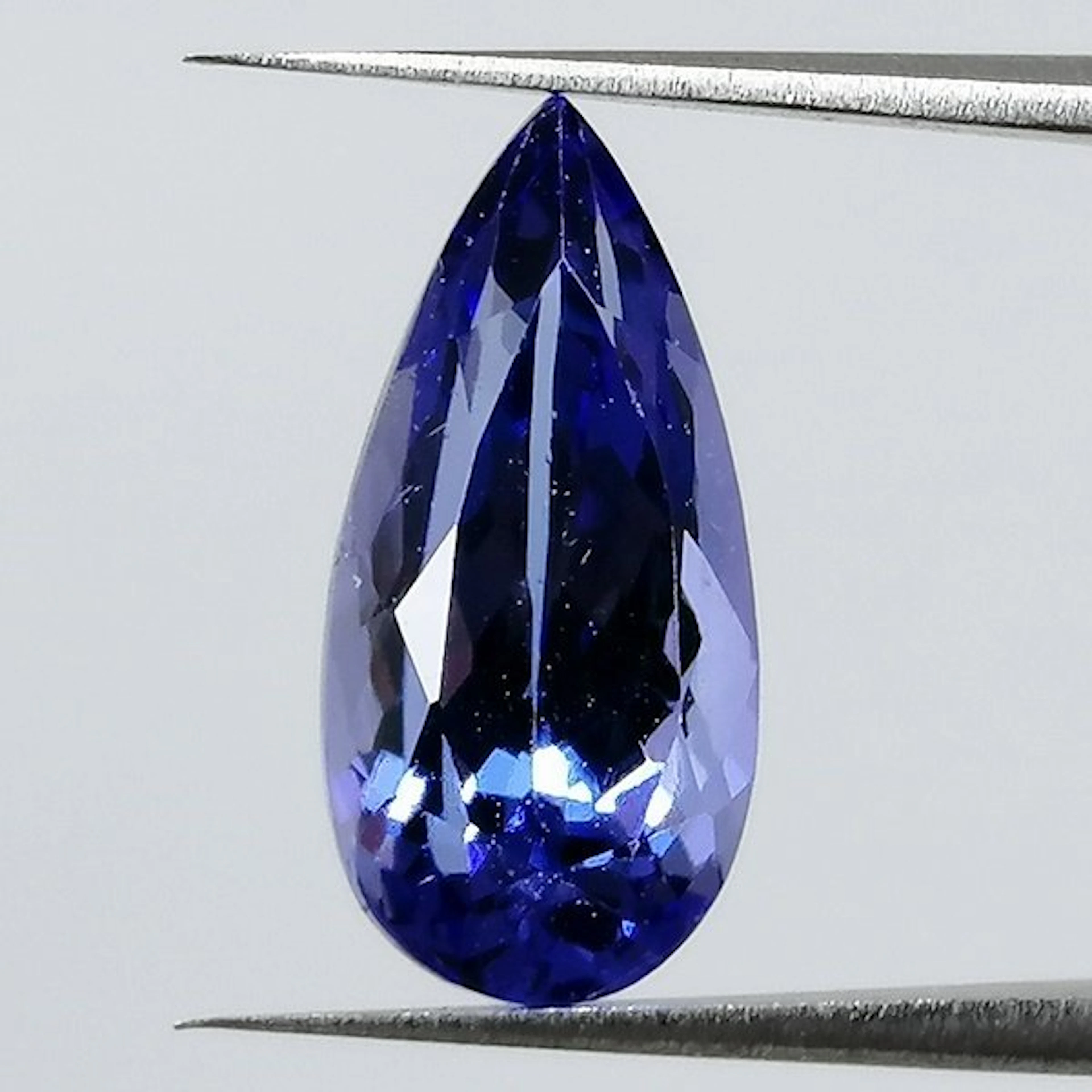 1 pcs Tanzanite - 2.50 ct - Antwerp Laboratory for...
