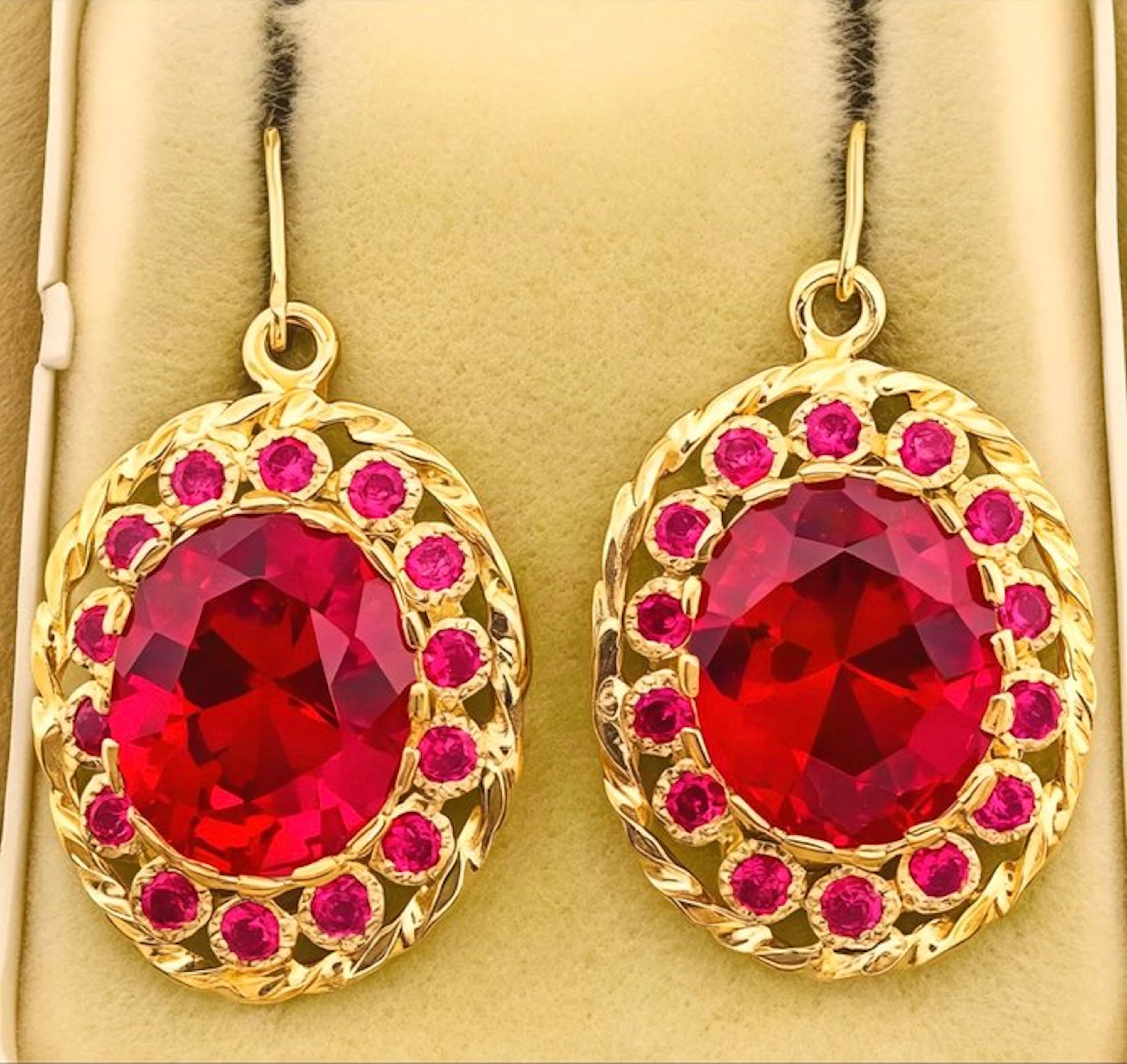 No reserve price - Earrings - 9 kt. Yellow gold, Silver Ruby - Ruby