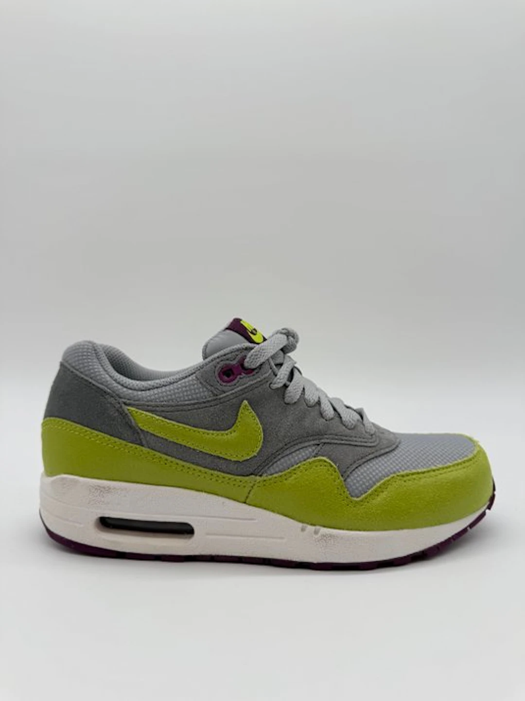 Nike - Nike Air Max 1 Purple Volt - Sneakers - Size: EU 37.5