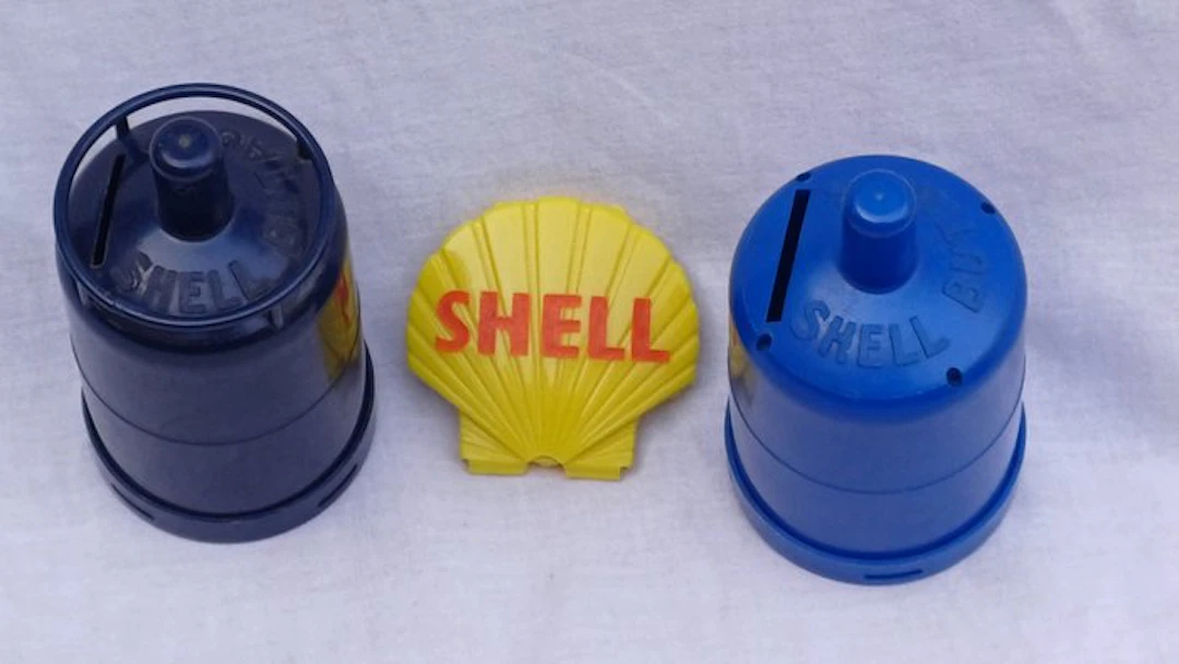 Piggy bank and shell-shaped soap box - Shell - Spaarpot...