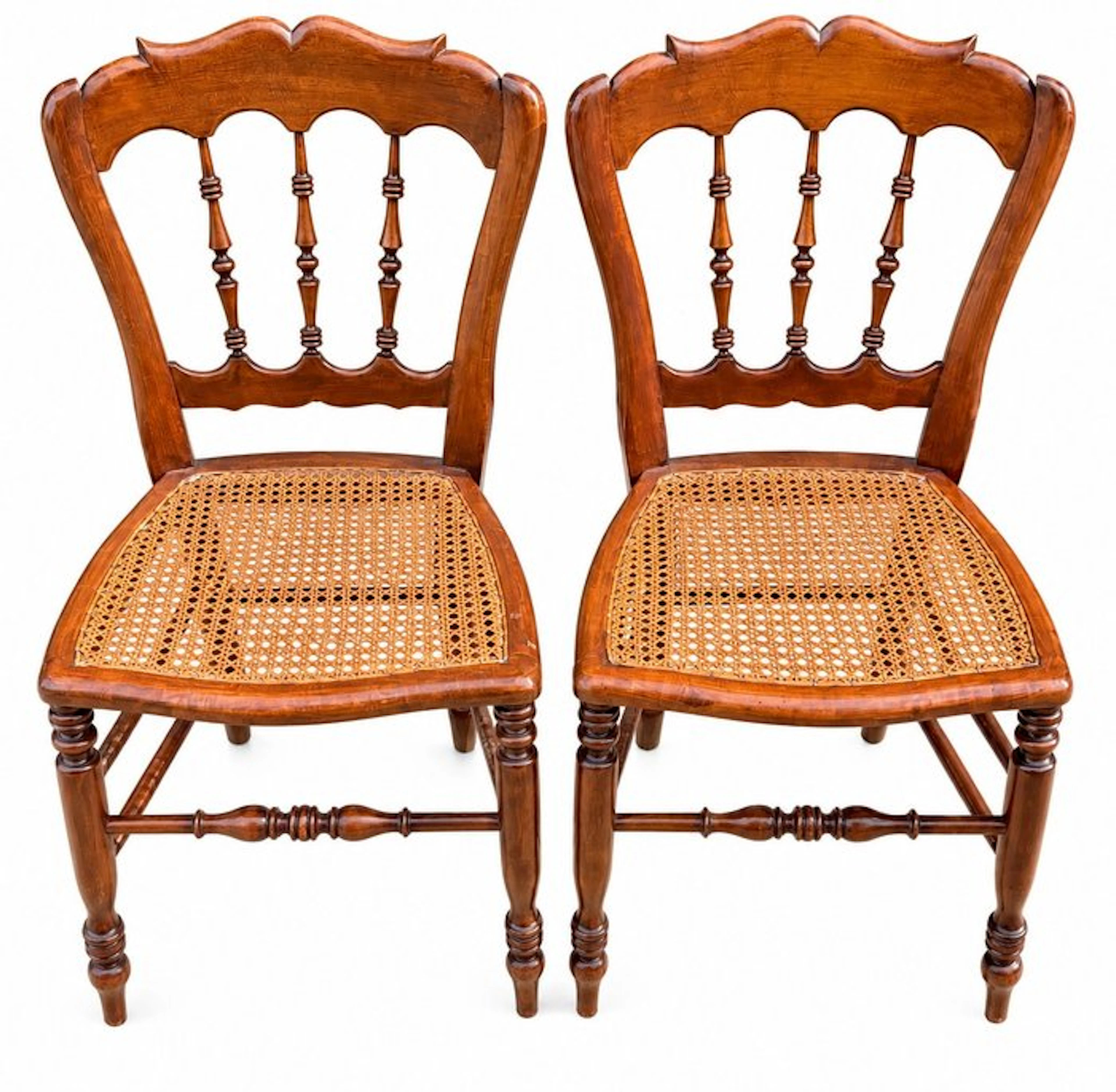 Chair (2) - Hardwood, caning - Caned seat