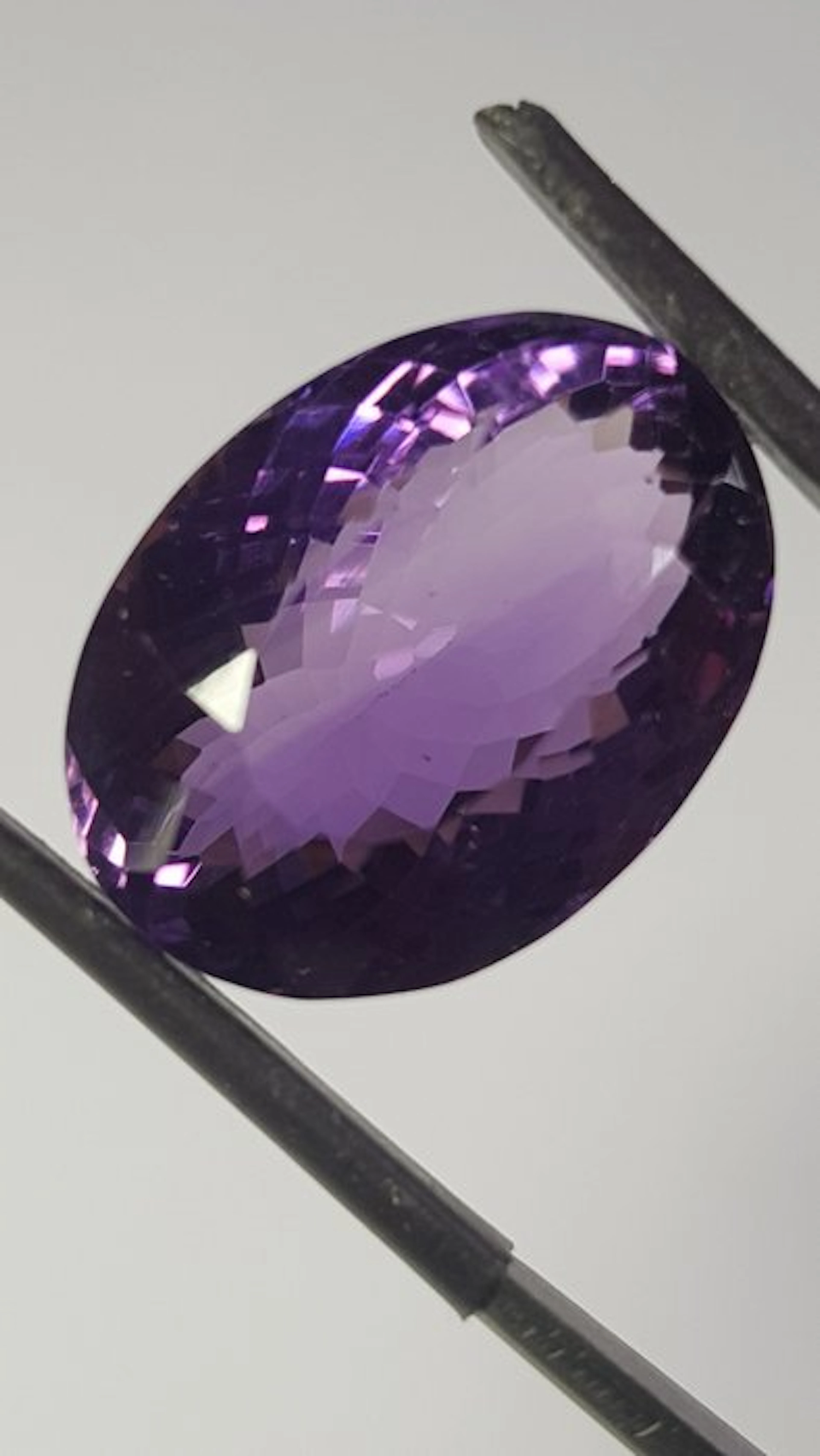 No reserve price - 1 pcs Purple Amethyst - 22.90 ct...