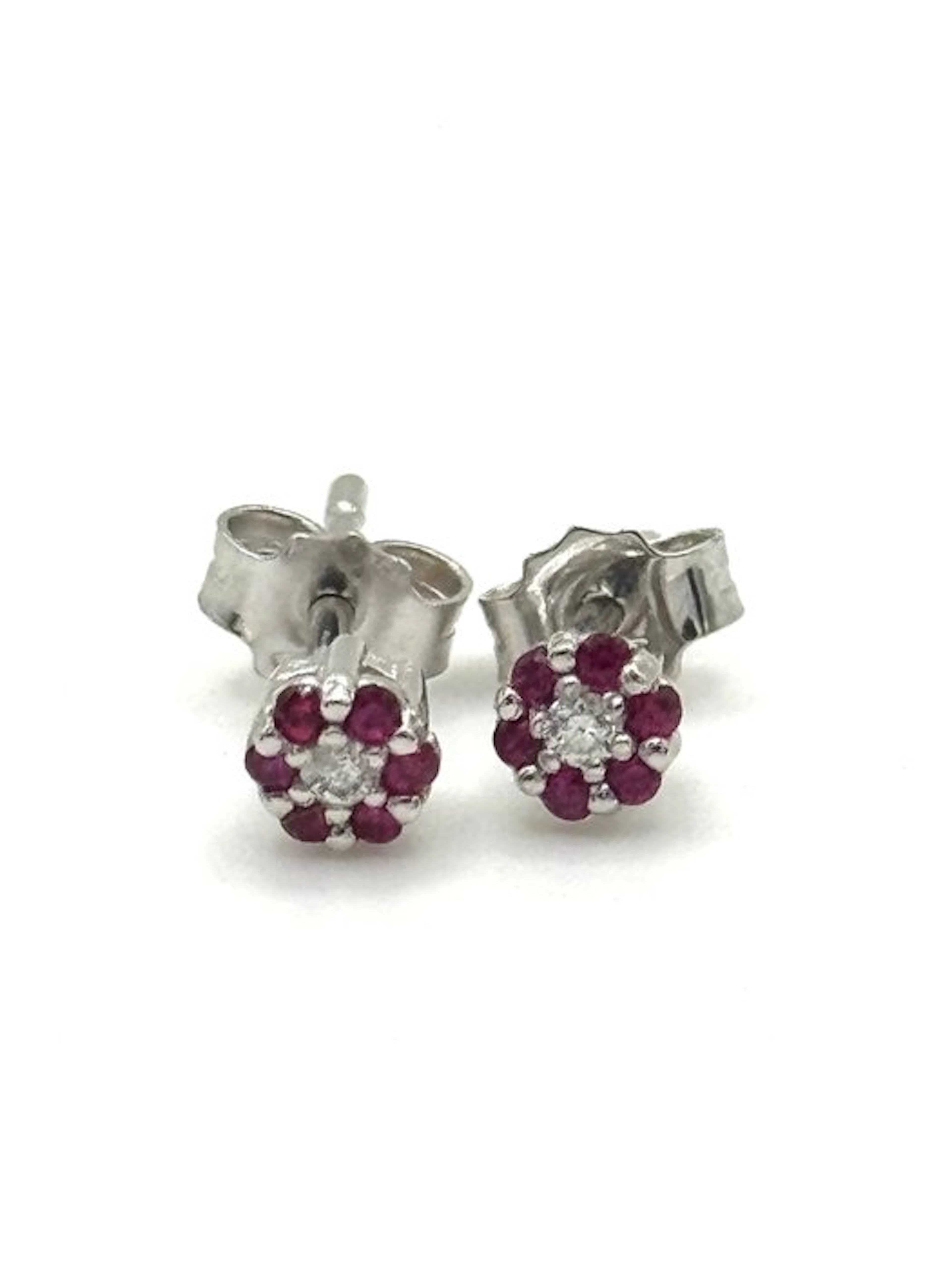 Stud earrings - 18 kt. White gold - 0.50ct. tw. Ruby - Diamond