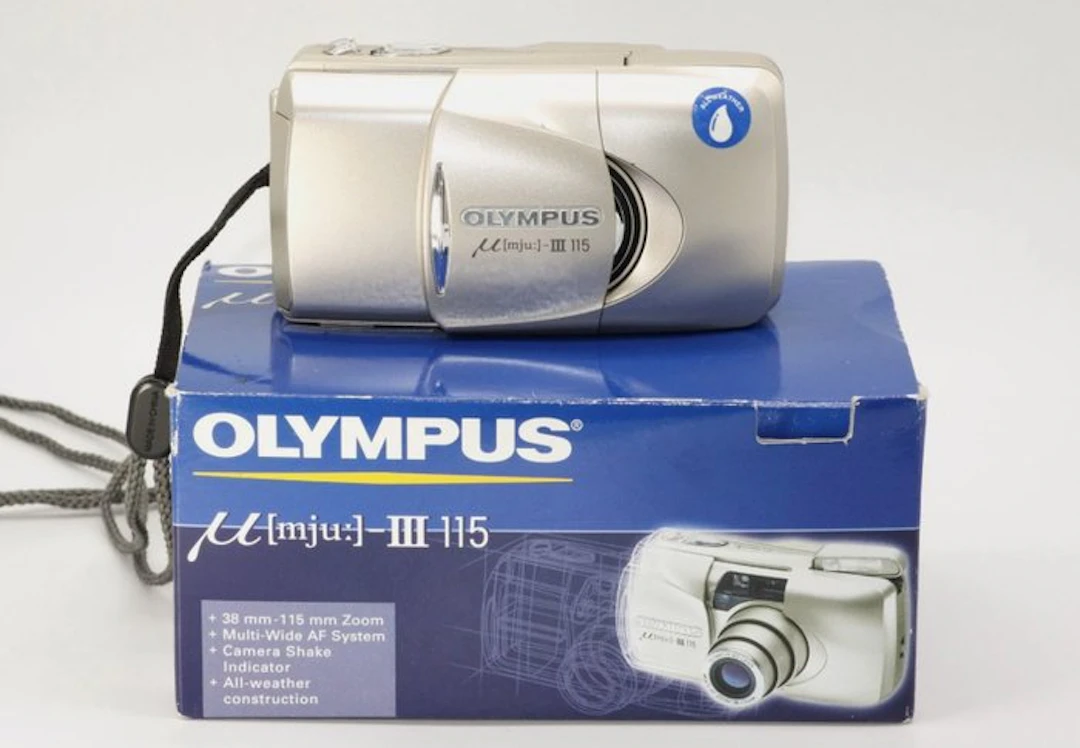 Olympus µ[mju:]-III Zoom 115 Analogue compact camera