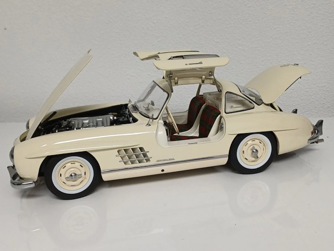 Schuco 1:12 - Model car - Mercedes Benz 300 SL Gullwing...
