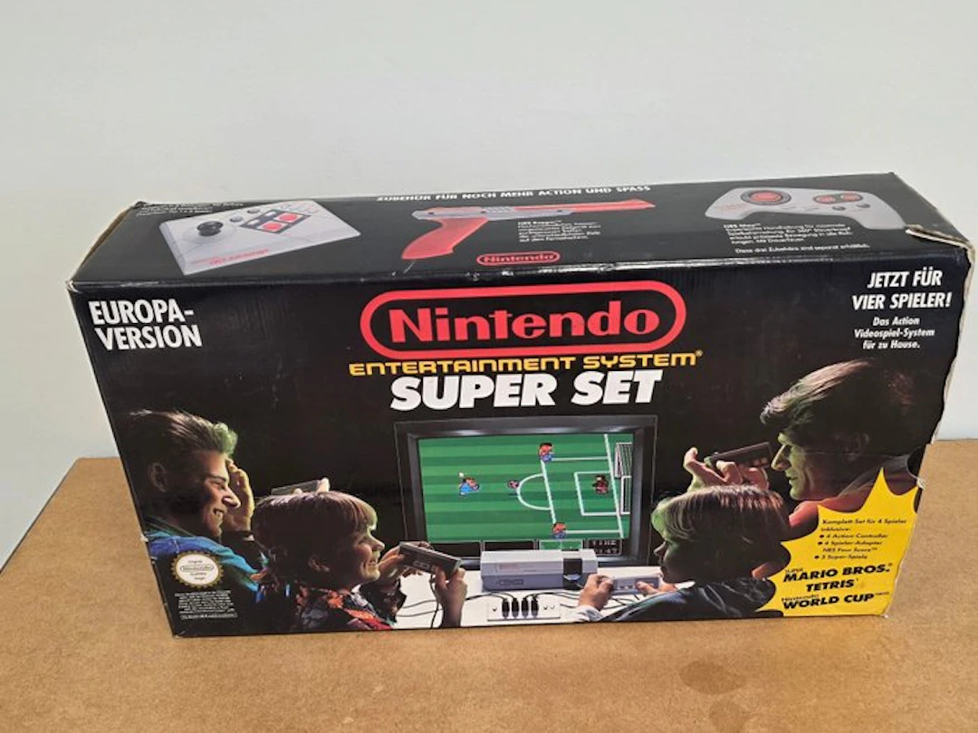 Nintendo - Nes - 8-bit - Rare "SUPER SET" Edition...