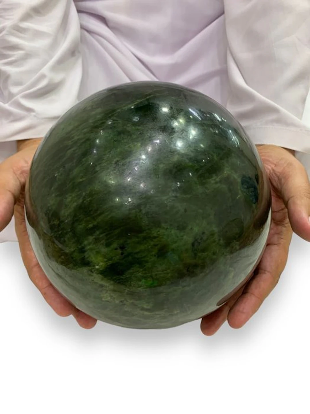 Huge High Quality Nephrite Sphere- 14200 g - (1)