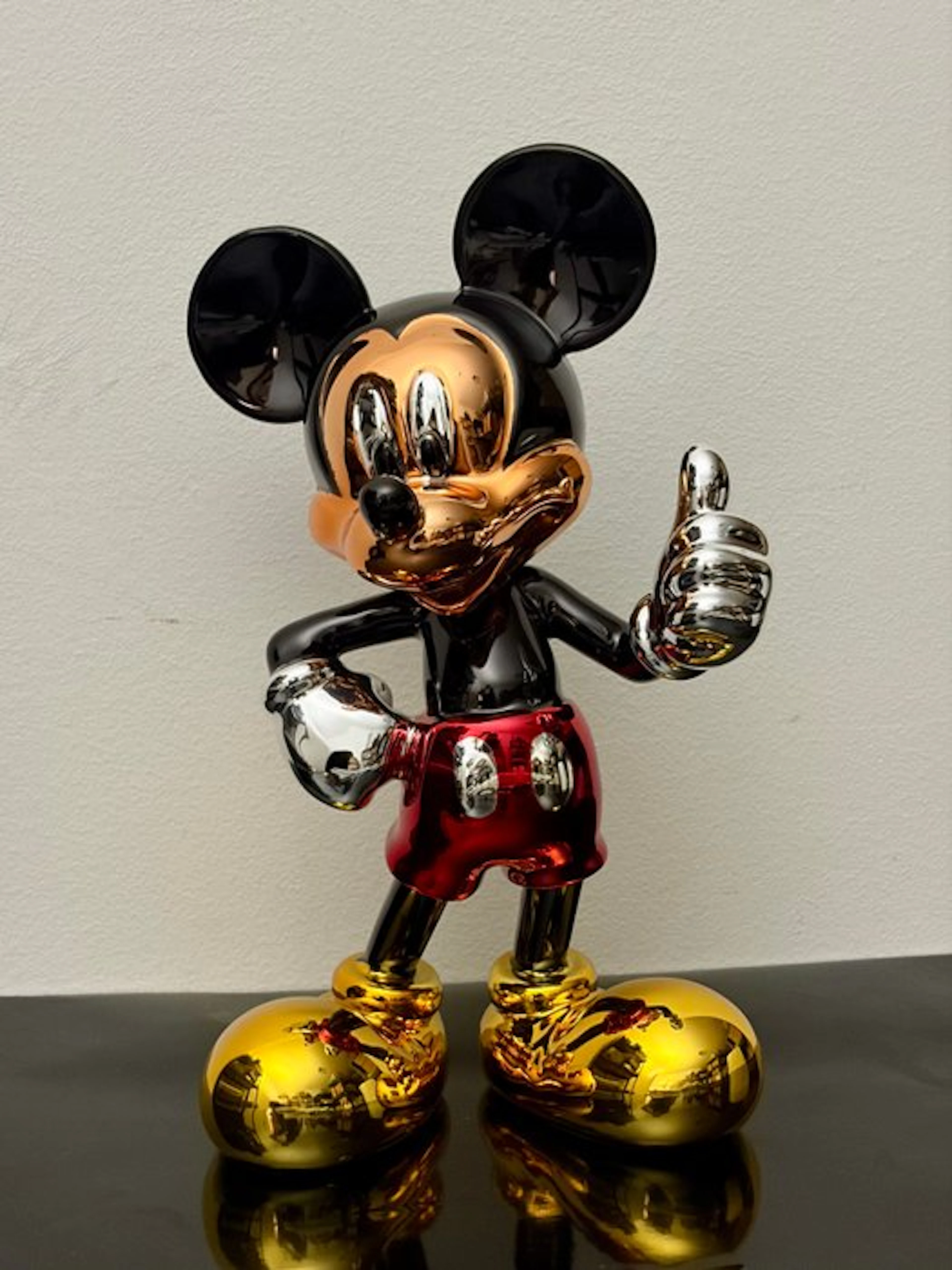 GF Exclusives - Chrome Colored Mickey Mouse Sculpture