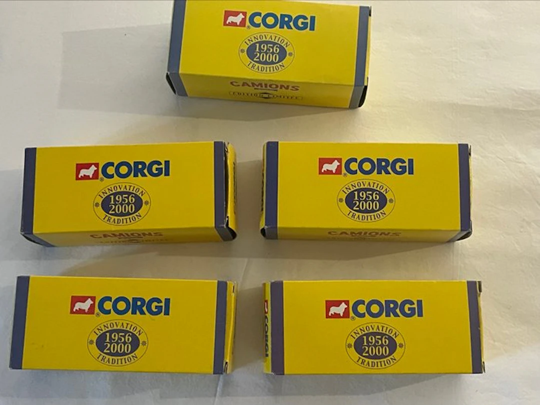 Corgi 1:43 - Model van (5) - Divers modèles de...