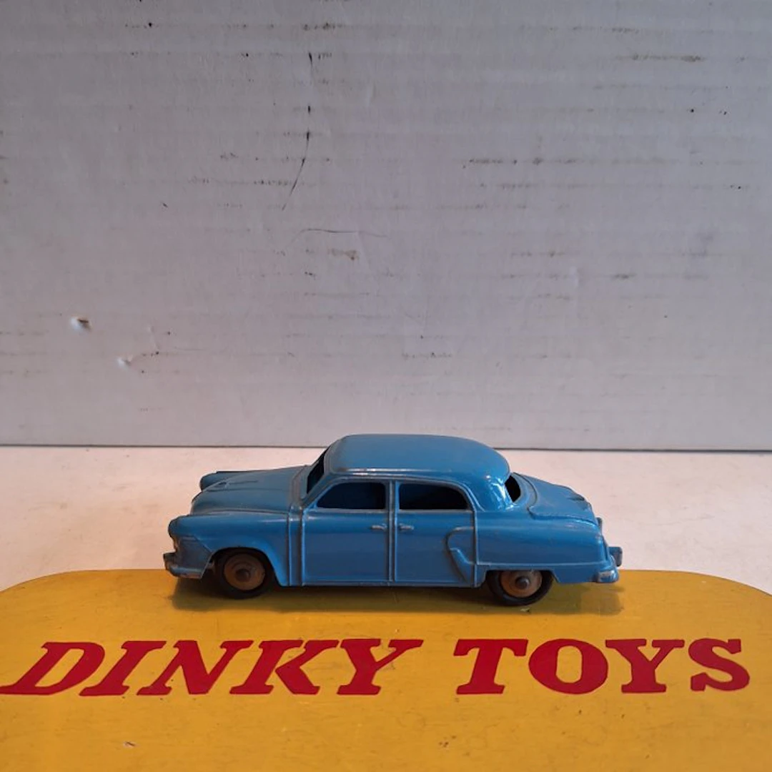 Dinky Toys 1:43 - Model car - Dinky Toys - Studebaker