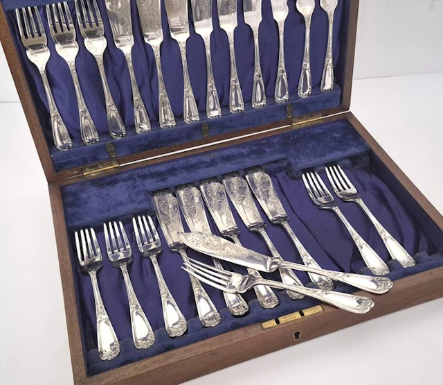 EPNS A1 - Fish cutlery set for 12 (24) - in its original wooden case