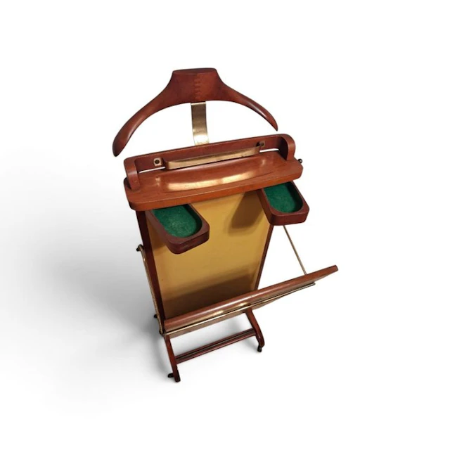 Fratelli Reguitti - Dressboy - Beech, Brass